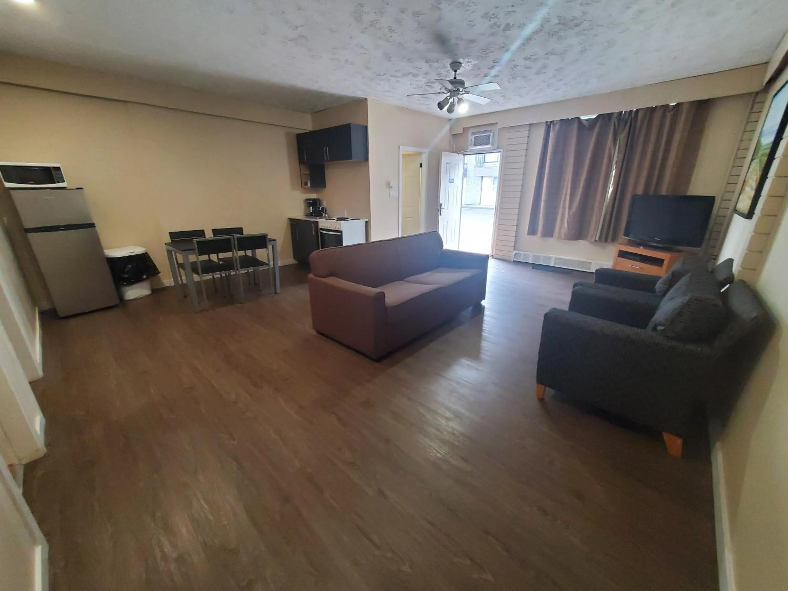 Living room, Seating Area in North Star Inn & Suites