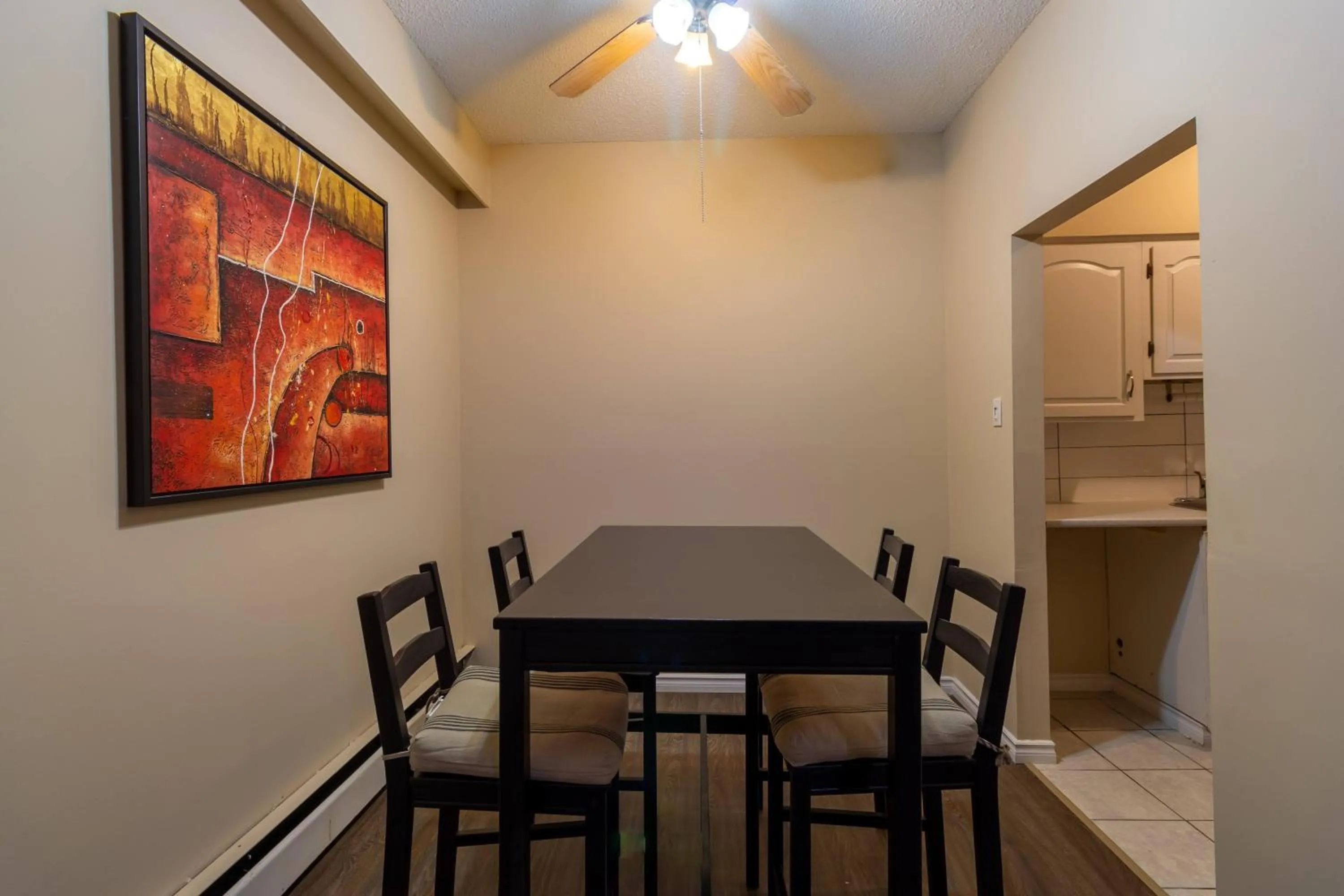 Dining Area in North Star Inn & Suites