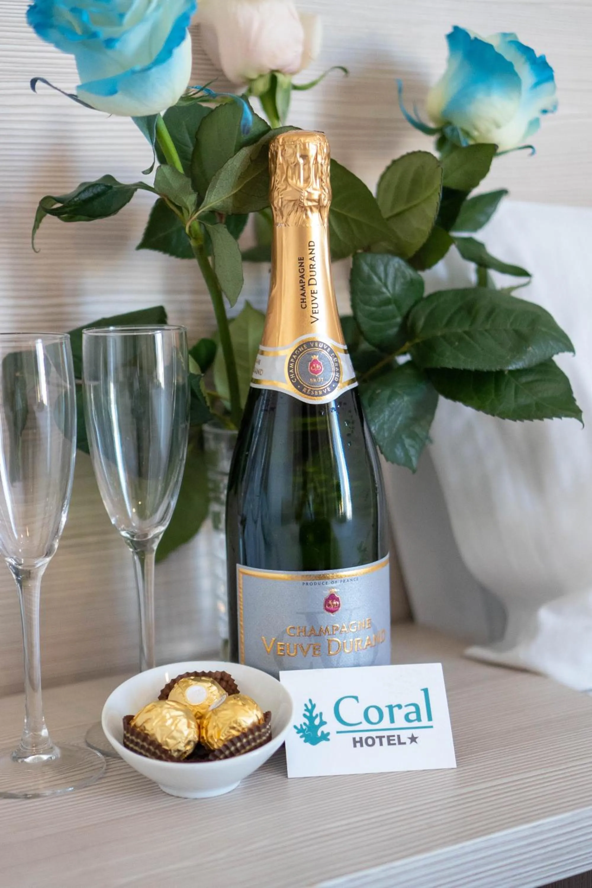 Food and drinks in Coral beach house & food