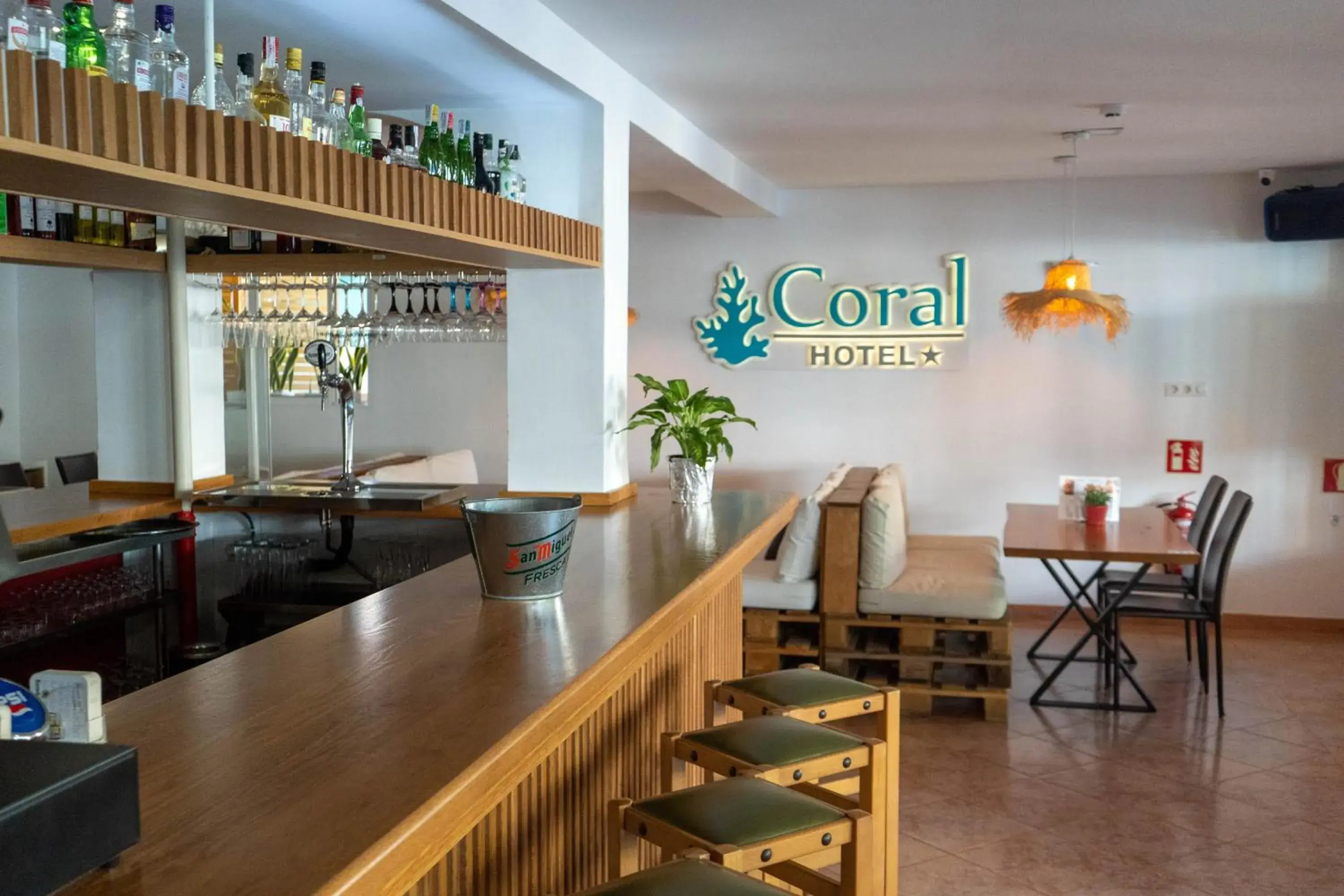 Coral beach house & food Coral beach house & food