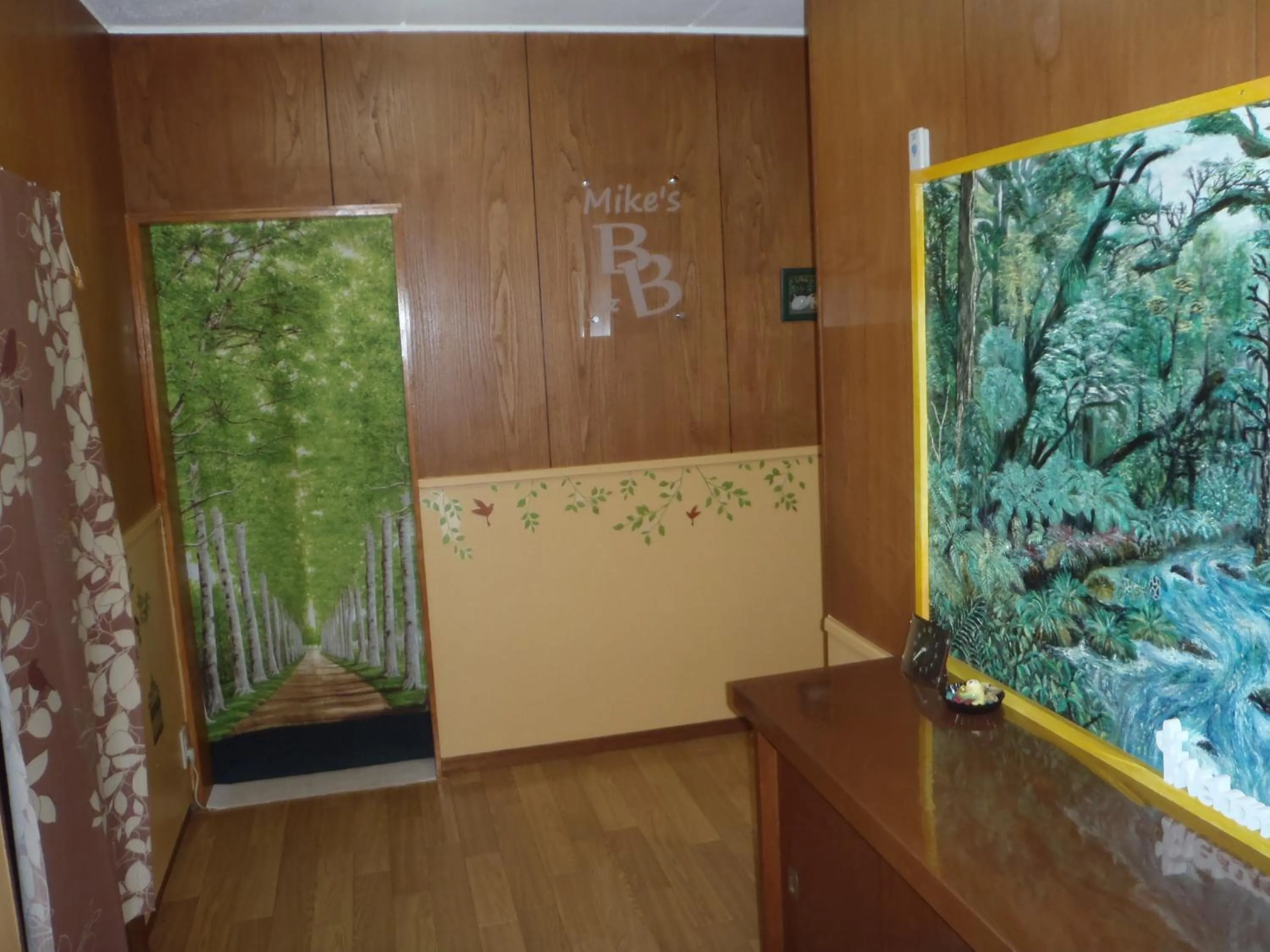 Facade/entrance in Mike's B&B Tokoname