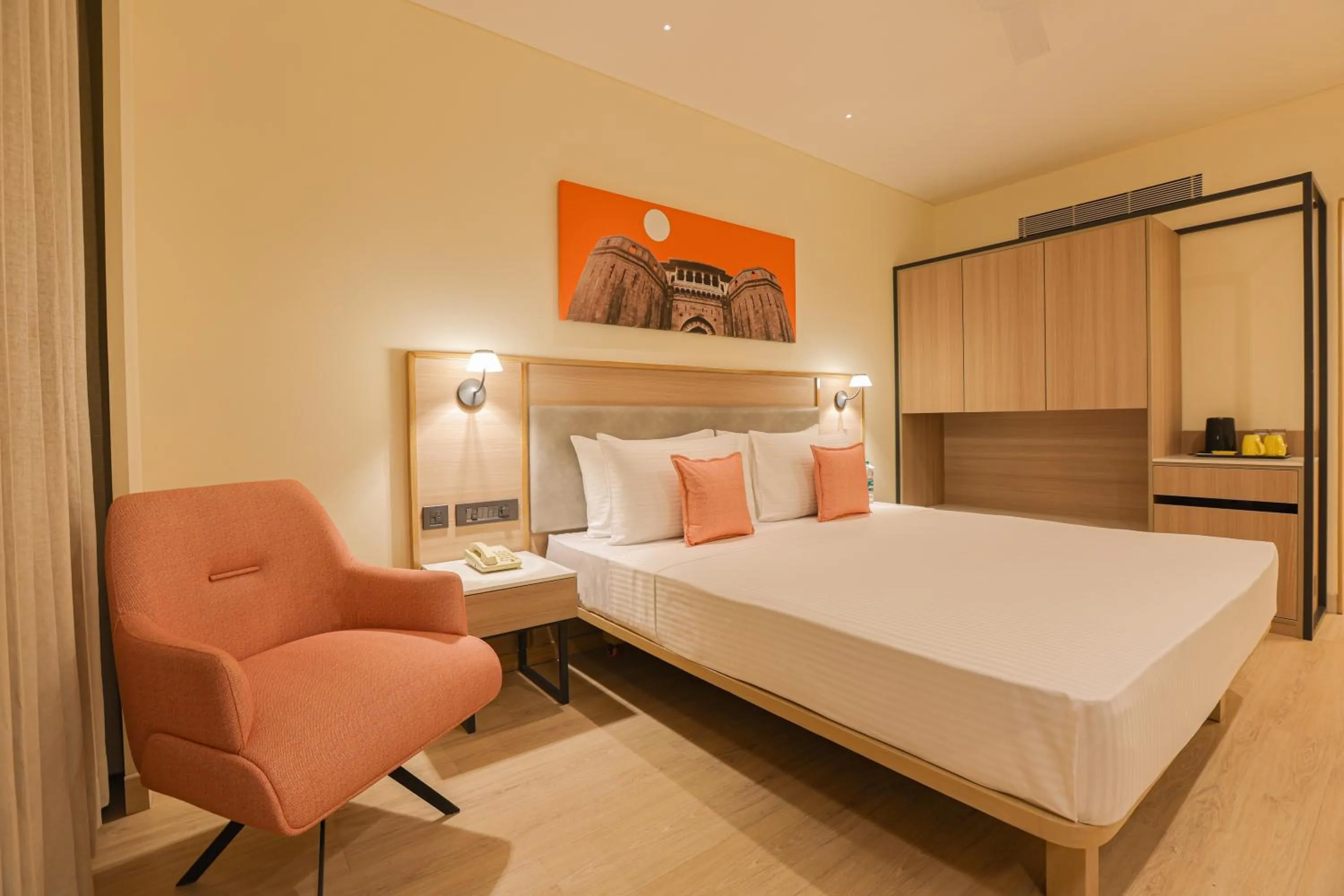 Bedroom, Bed in Lemon Tree Hotel, Chinchwad, Pune