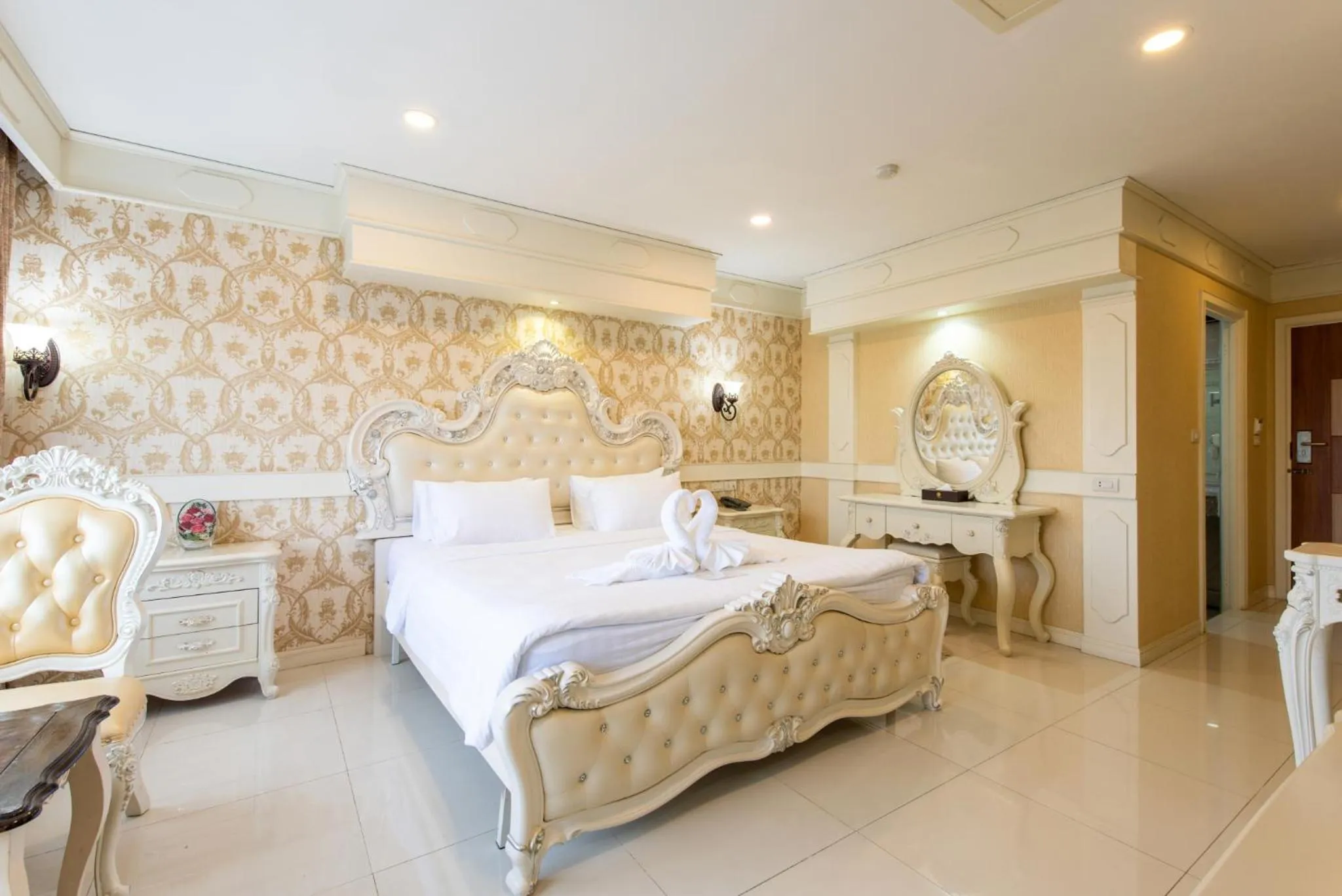 Bed in Chokdee Place