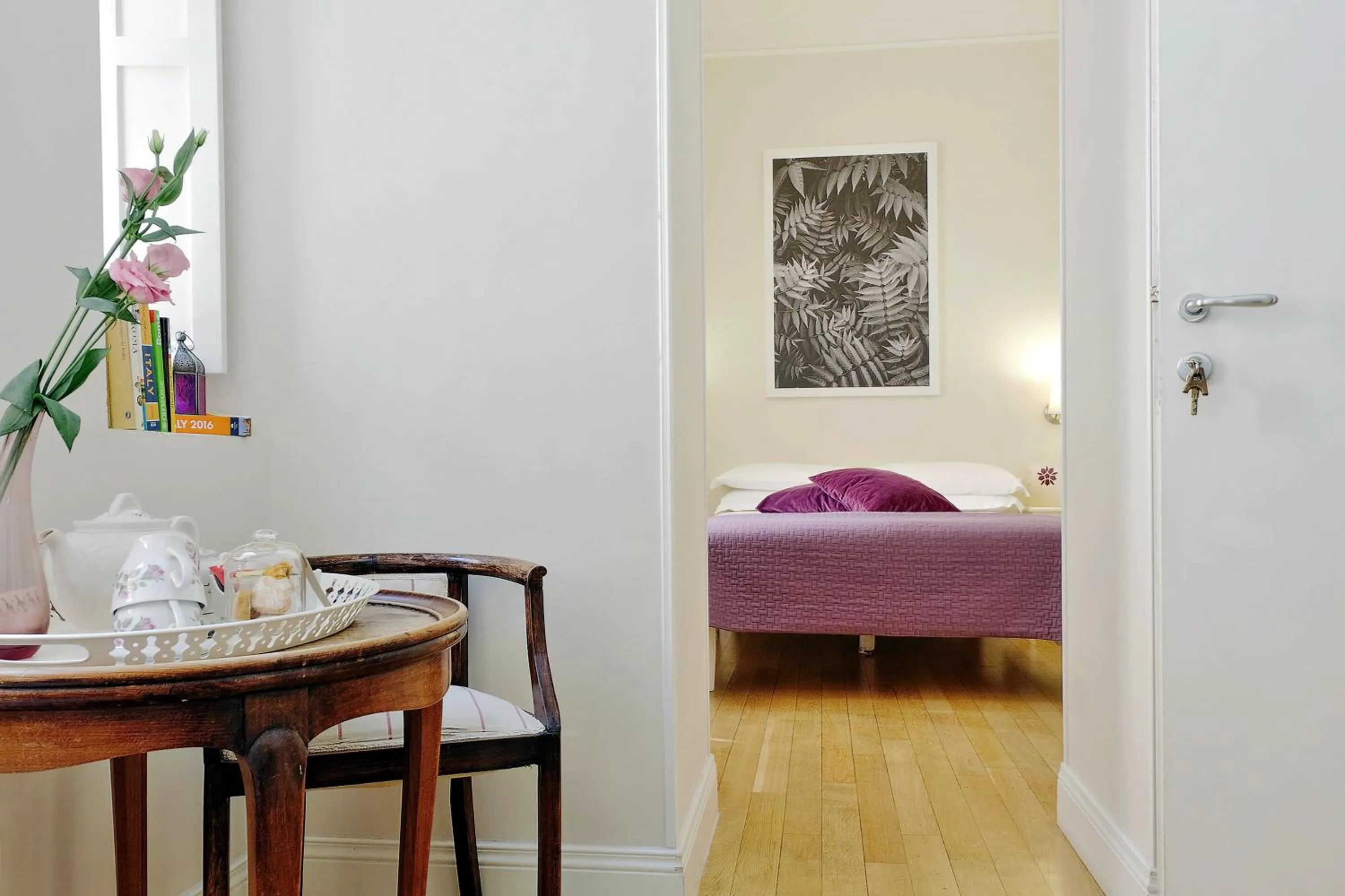 Decorative detail, Bed in Guest House Amaranto Romano