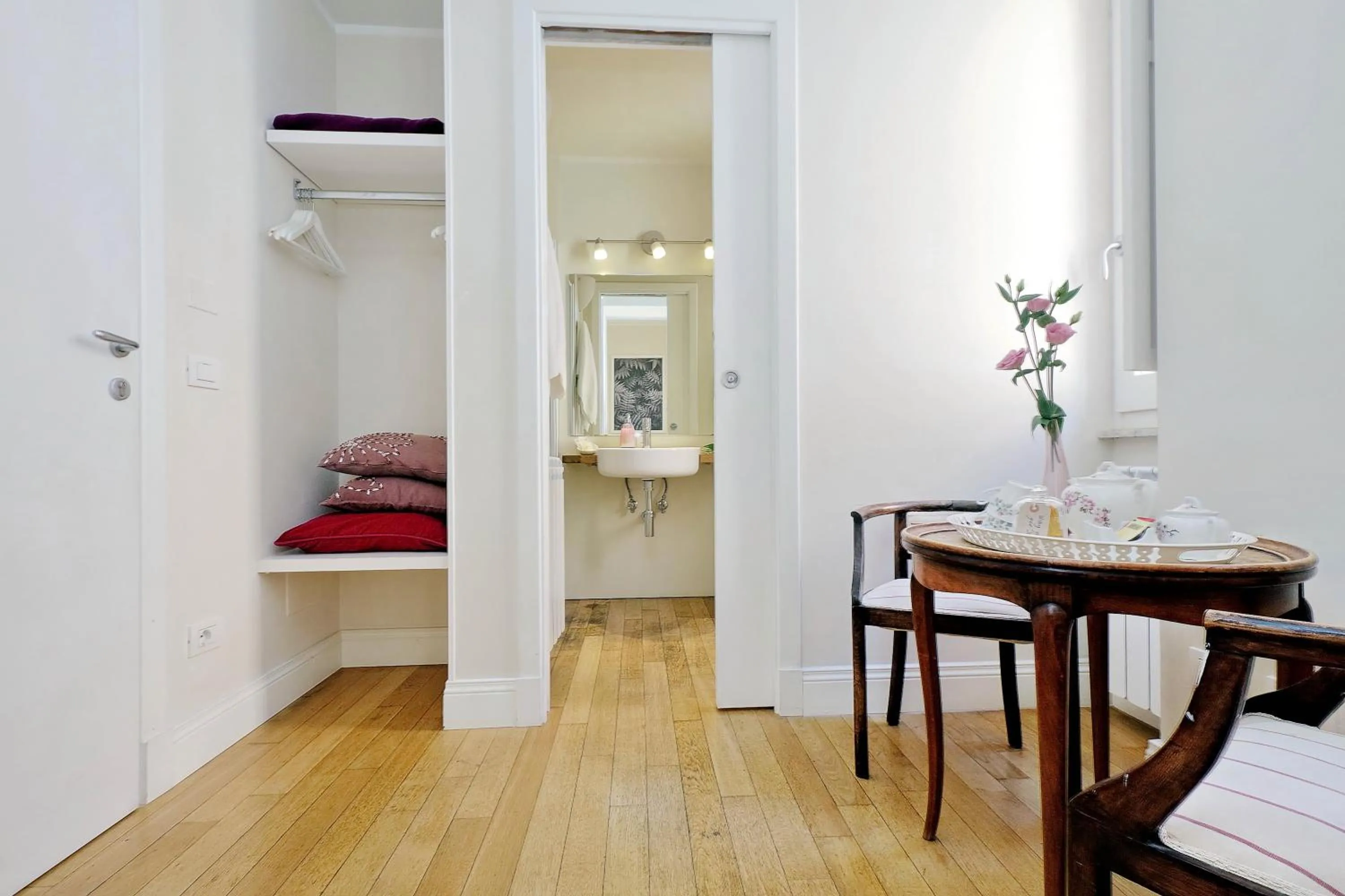 Bathroom, Bed in Guest House Amaranto Romano