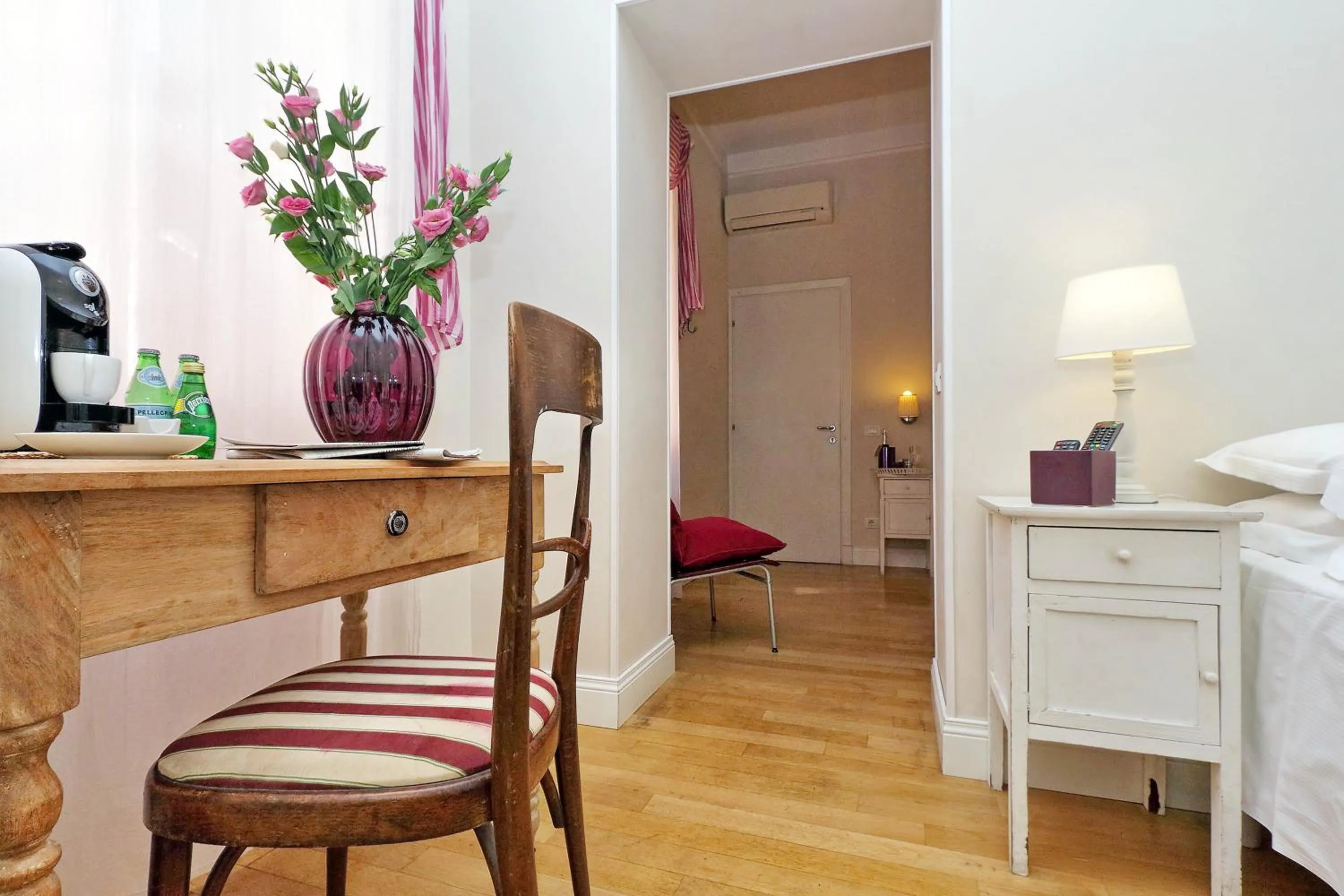 Seating area, Bed in Guest House Amaranto Romano