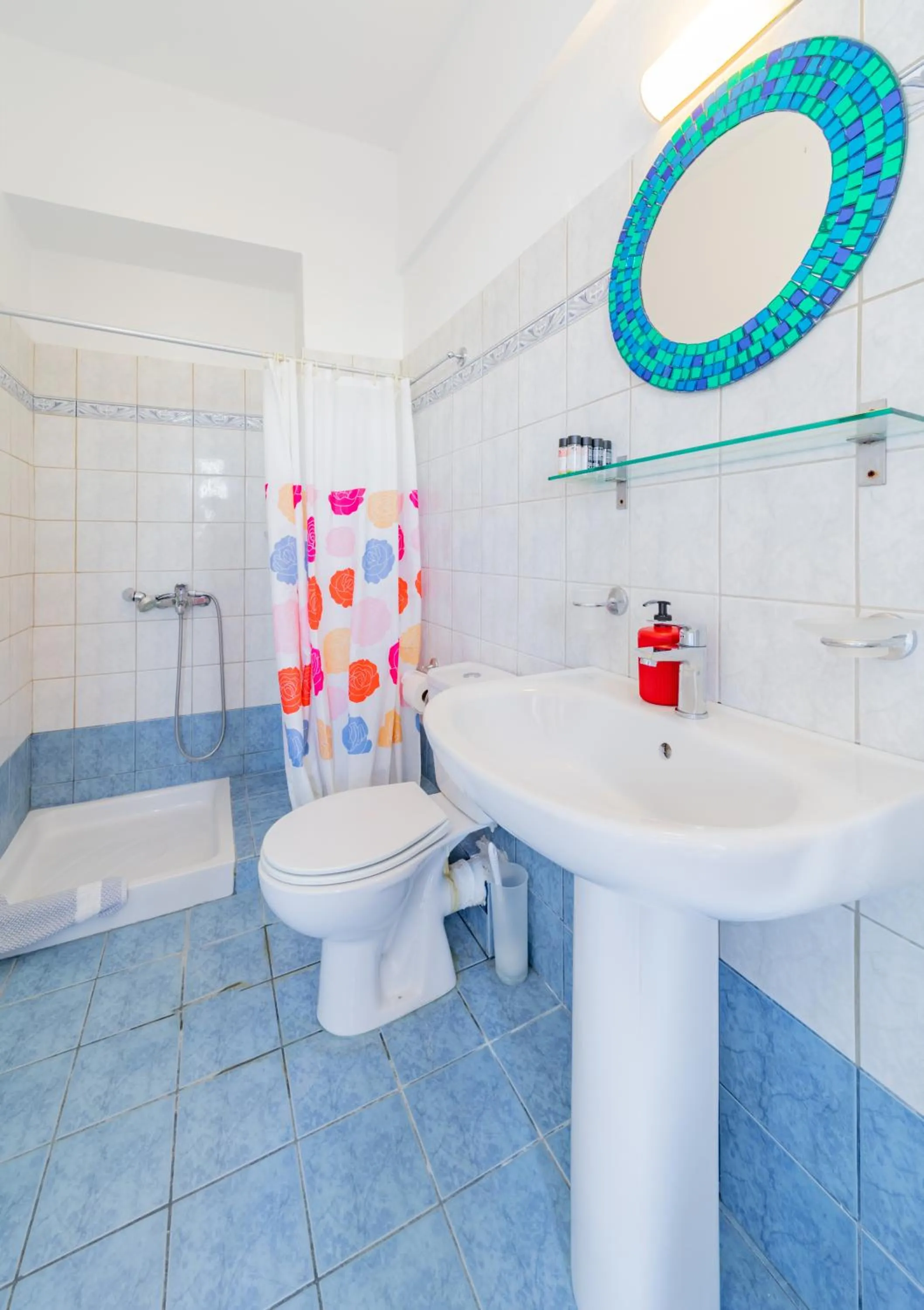 Shower in Antonina Hotel