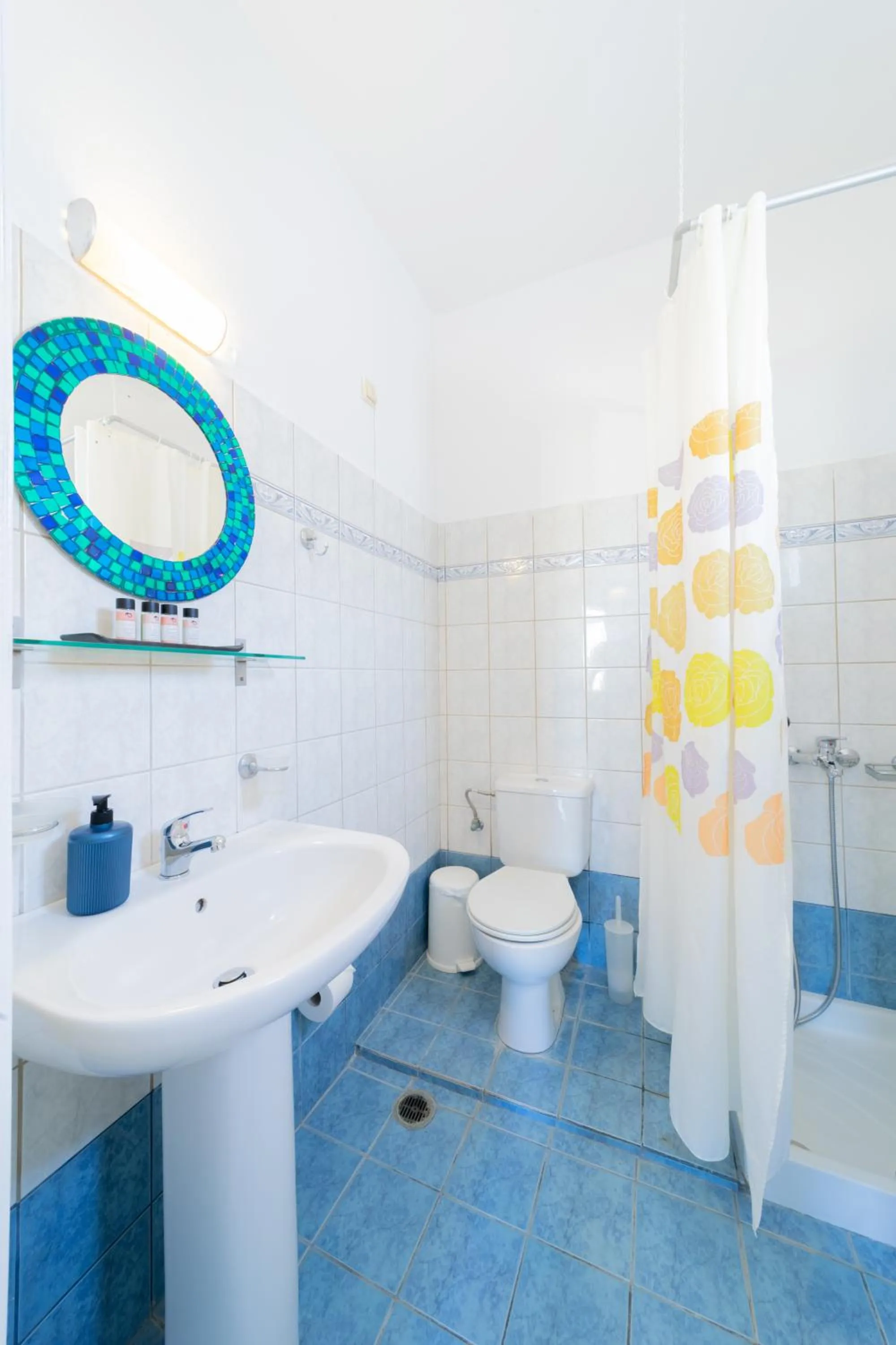 Shower in Antonina Hotel