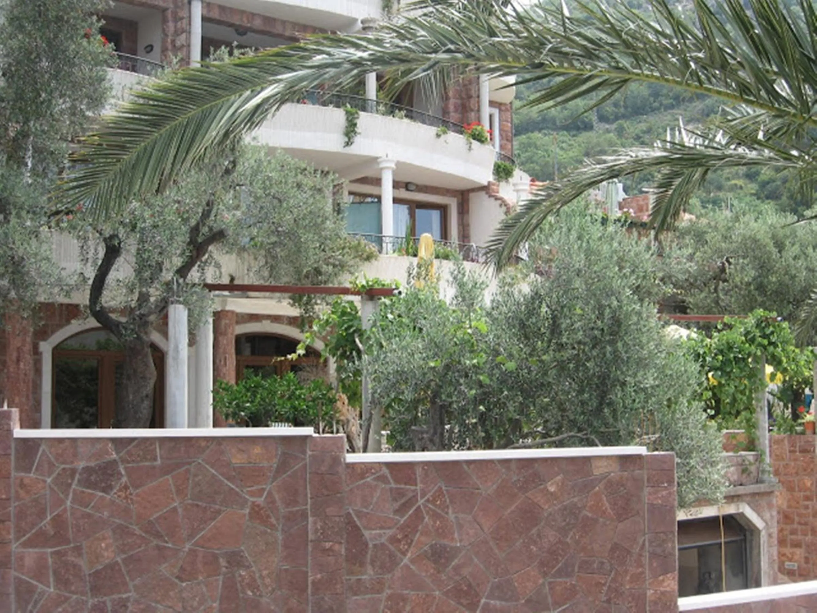 Property building in Apartments and Rooms Levantin Inn