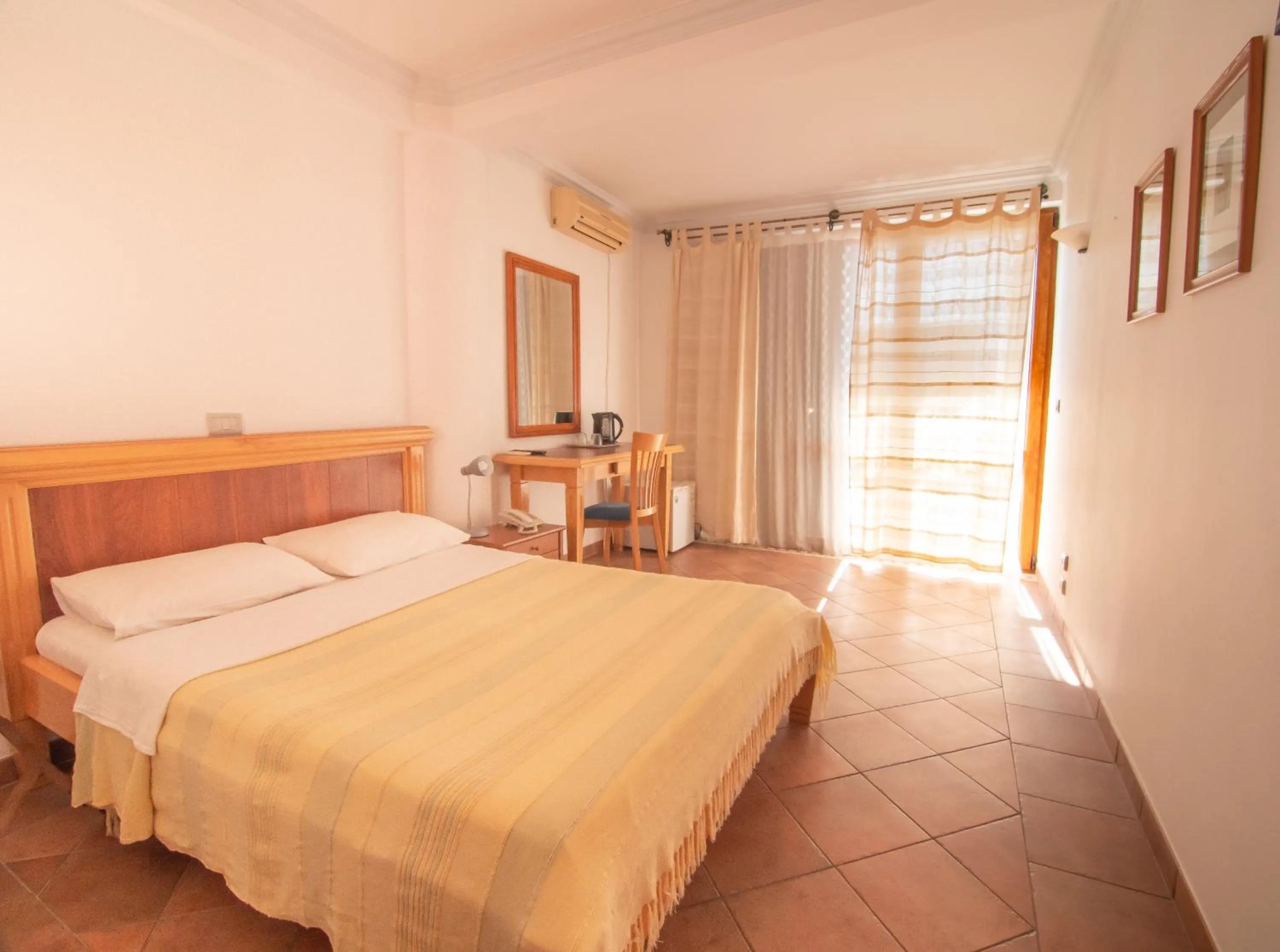 Photo of the whole room, Bed in Apartments and Rooms Levantin Inn