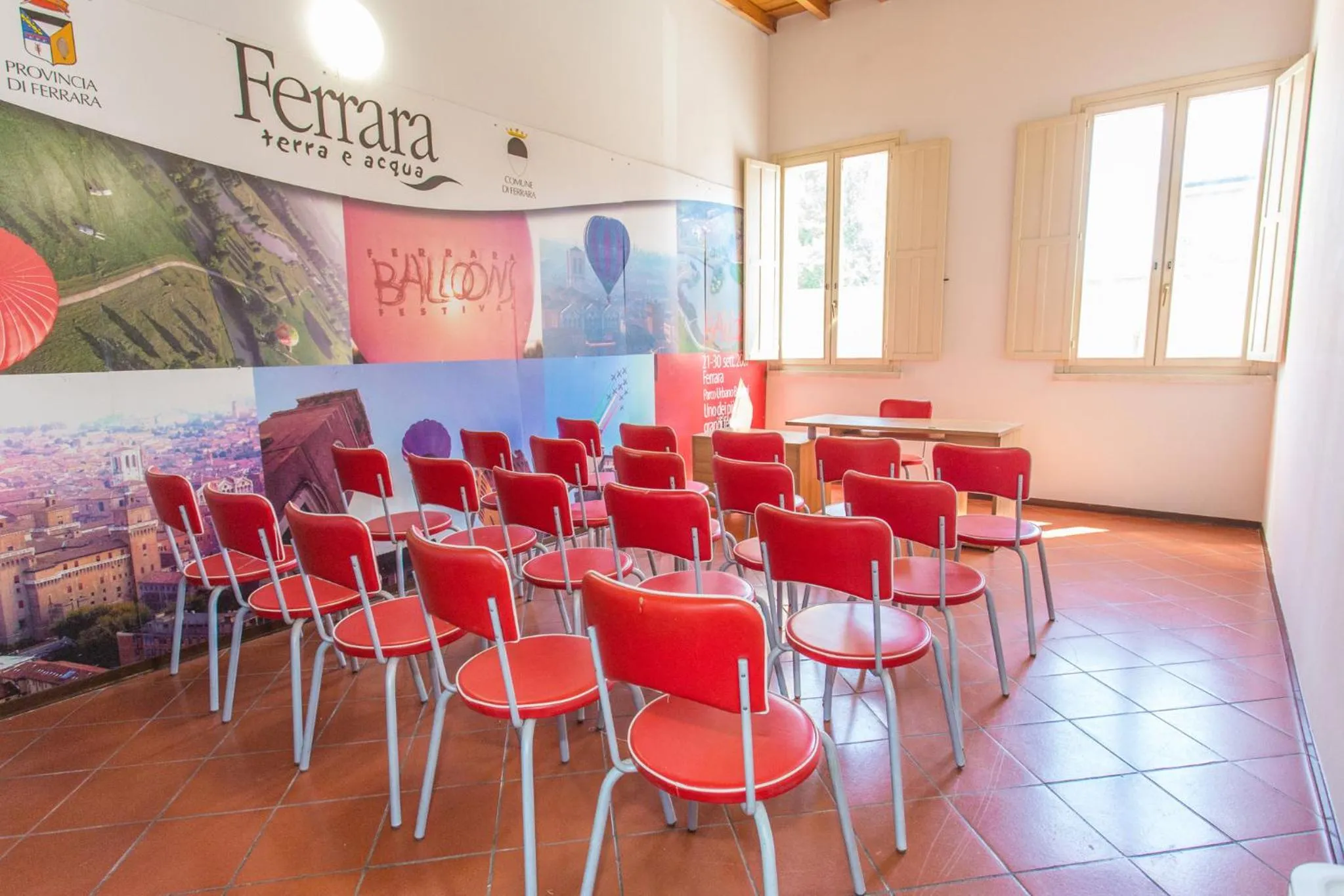 Business facilities in Student's Hostel Estense