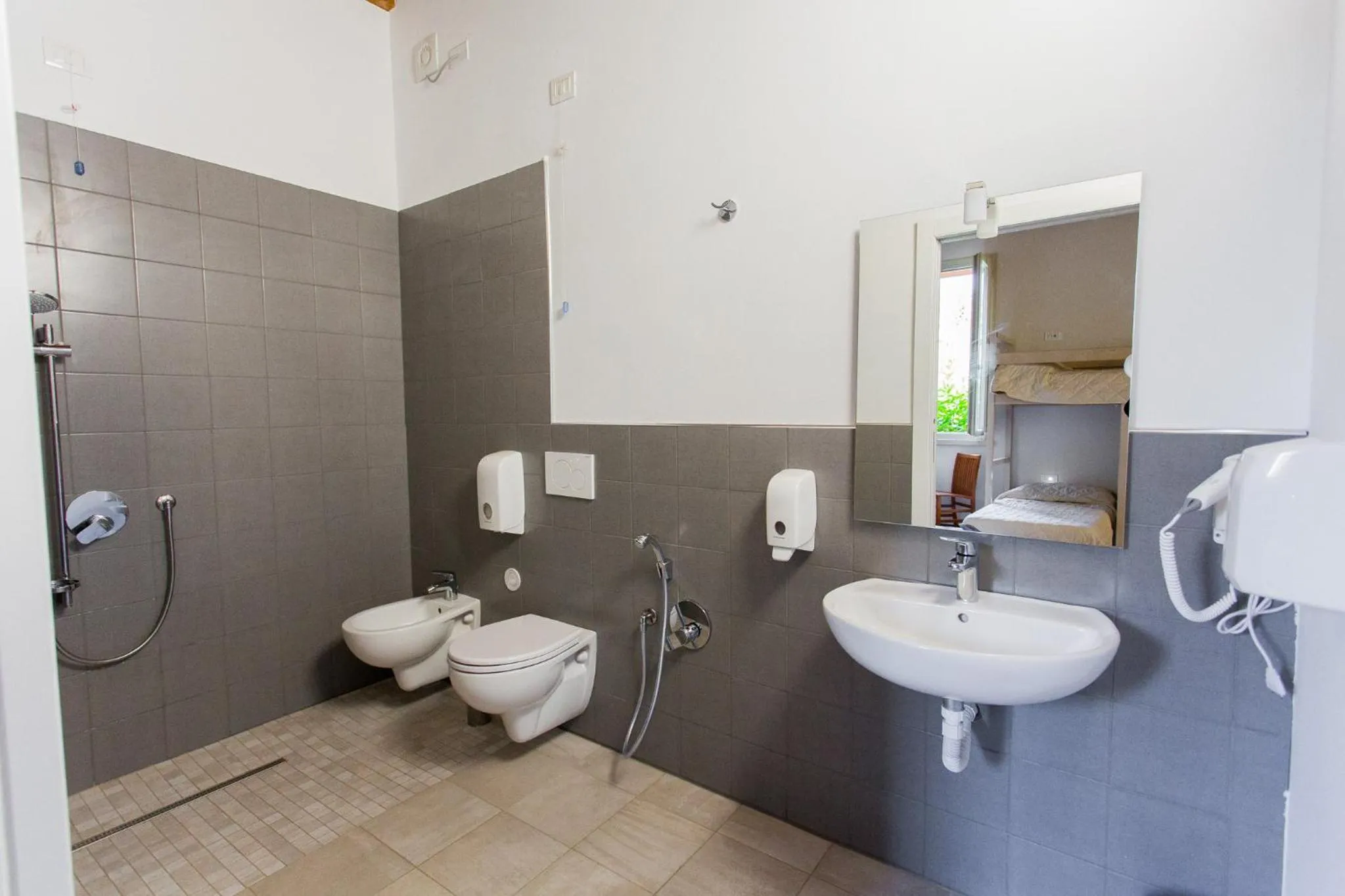 Shower in Student's Hostel Estense