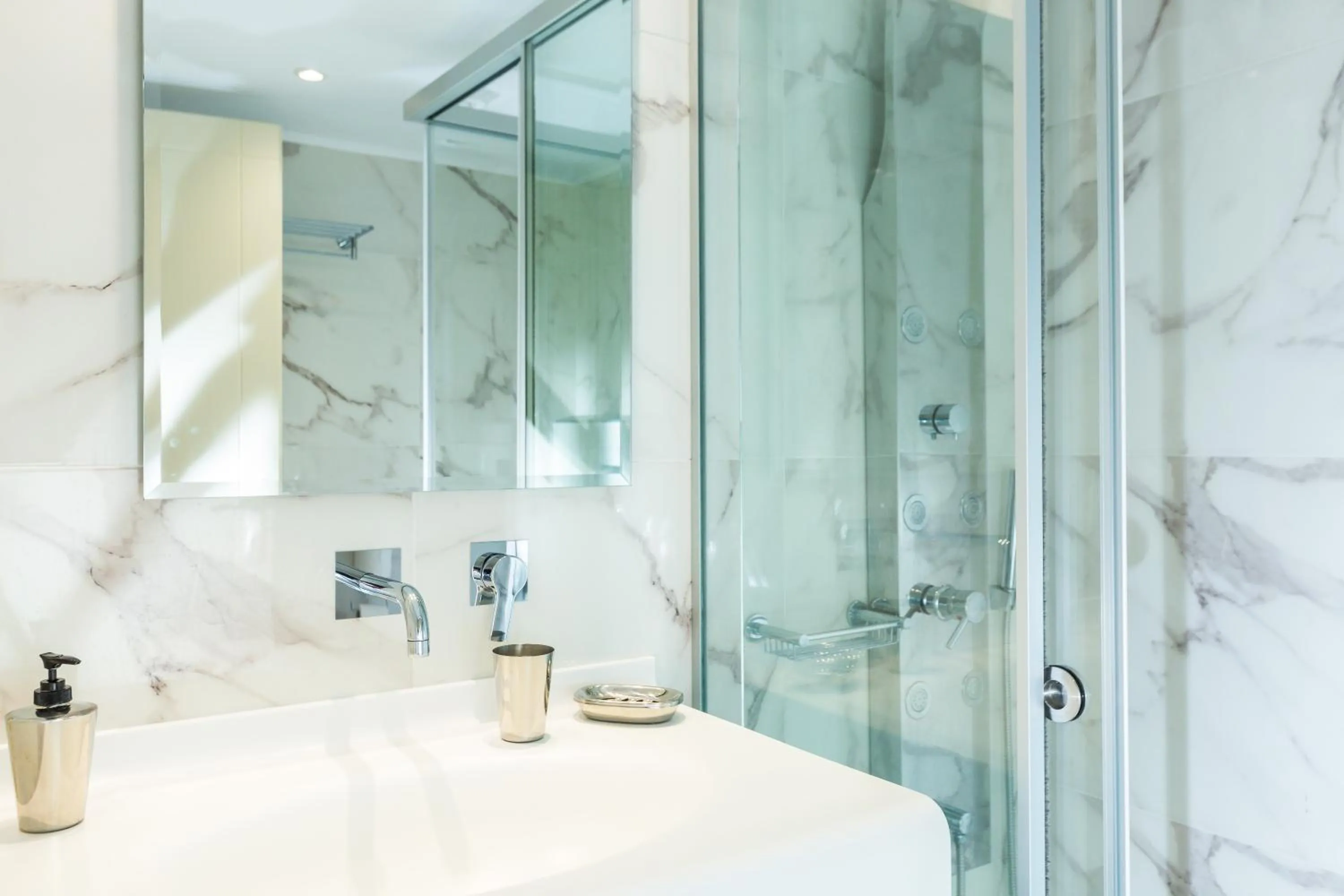 Bathroom in Radamanthy's Hotel Apartments