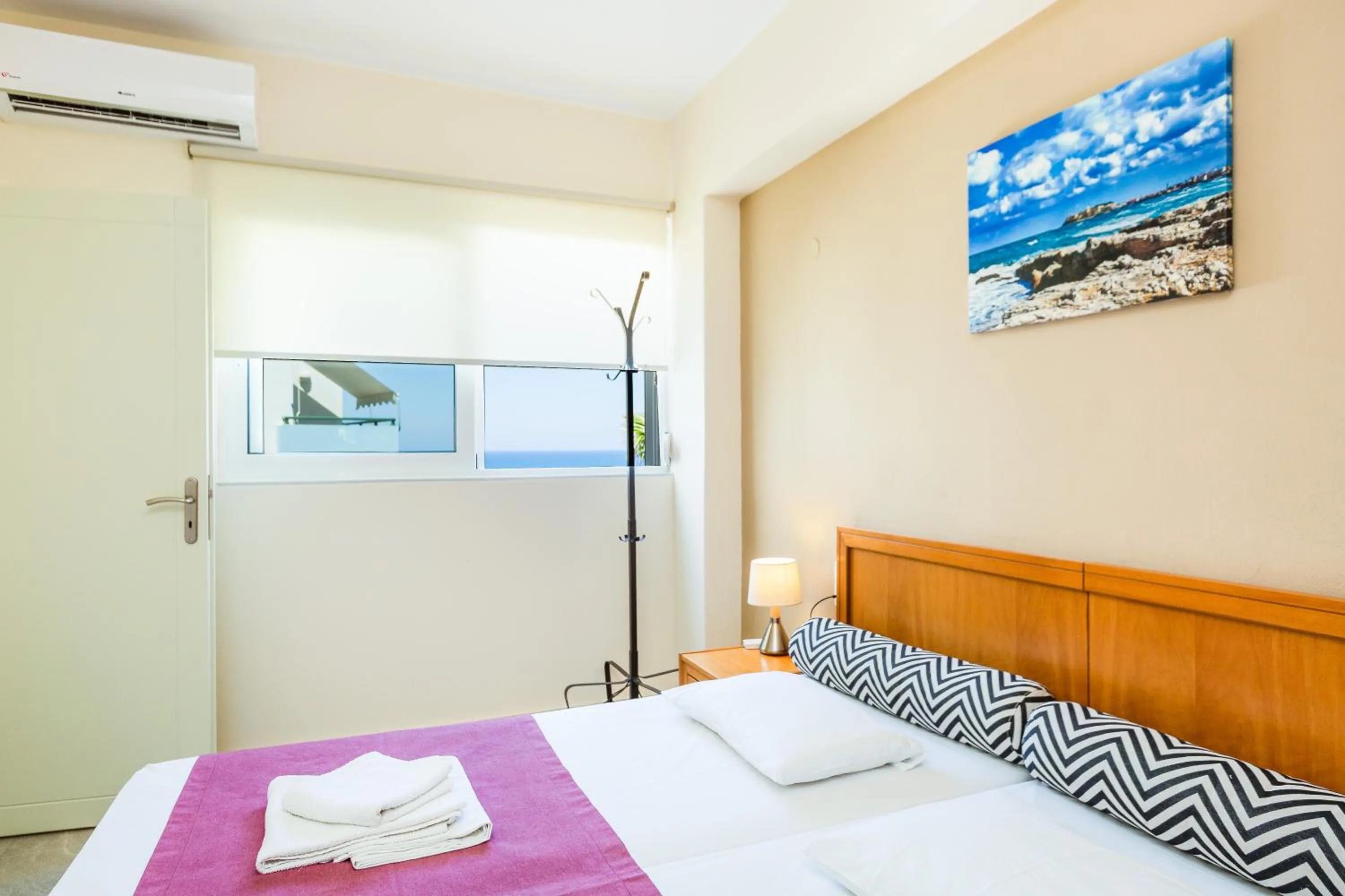 Bedroom, Bed in Radamanthy's Hotel Apartments