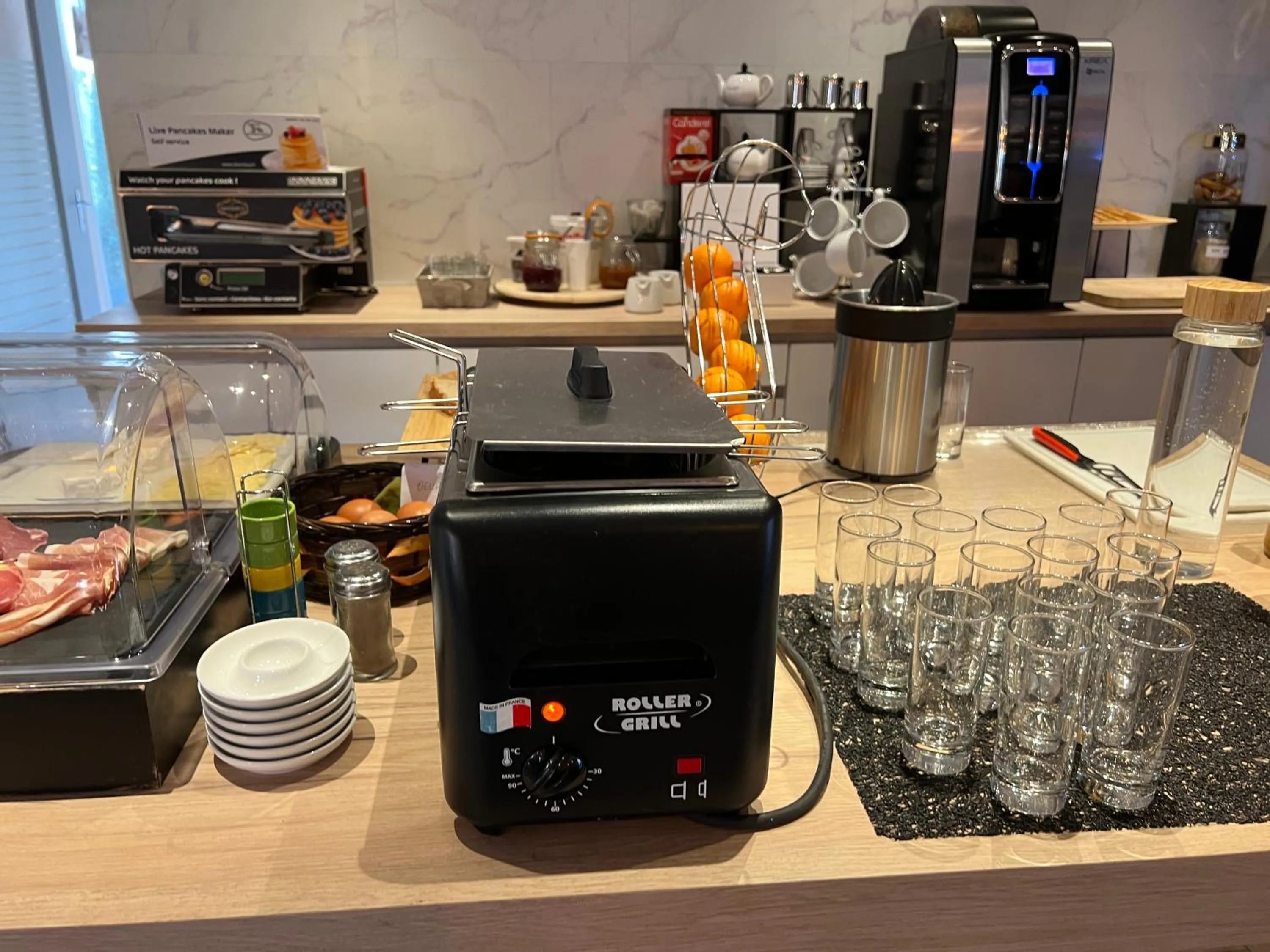 Breakfast in Les Orchidées , Hôtel & Restaurant