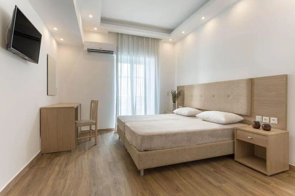 Property building, Bed in Mare Naxia Hotel