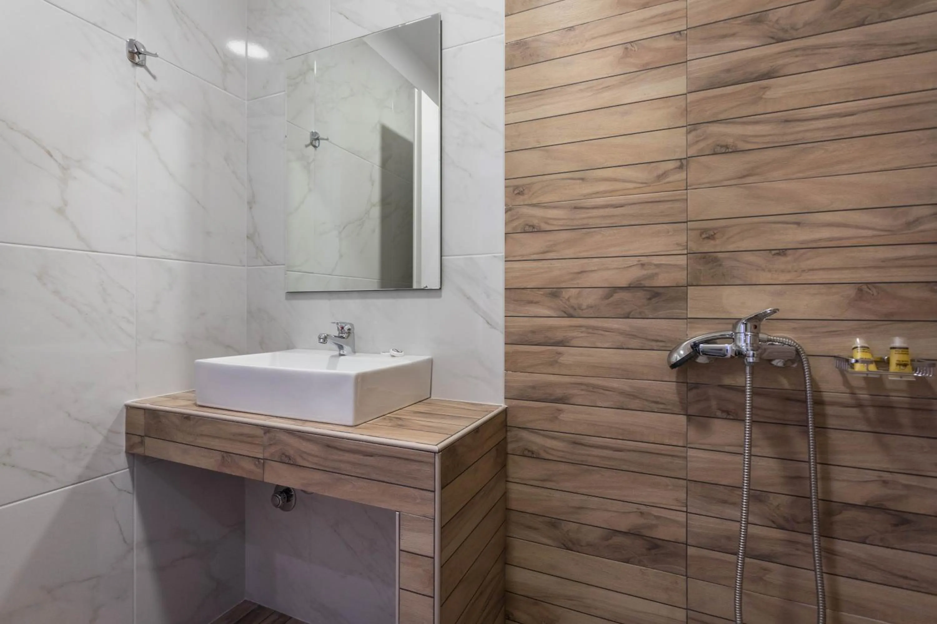 Bathroom in Mare Naxia Hotel