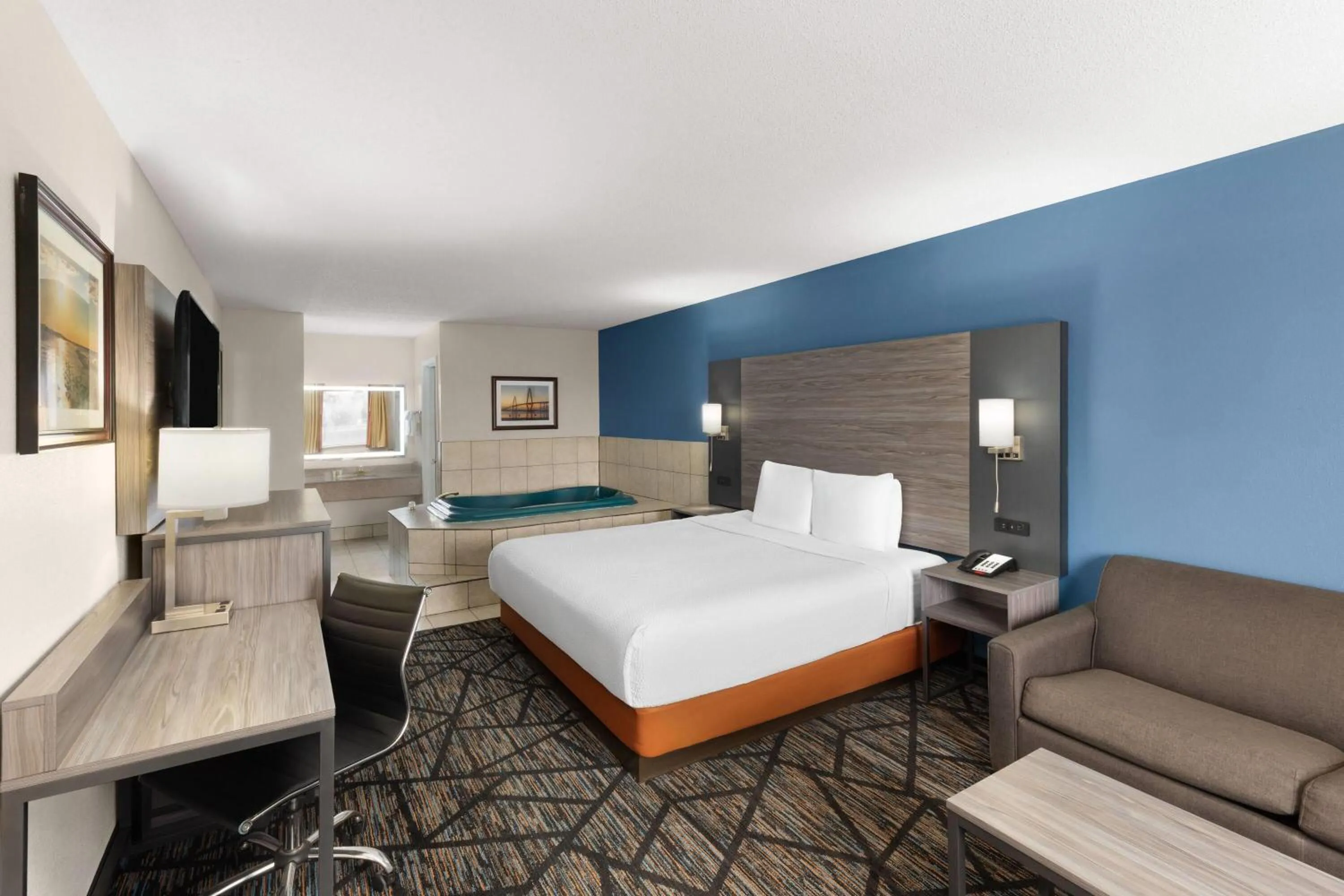 Bath, Bed in Baymont by Wyndham Richburg - Chester Area