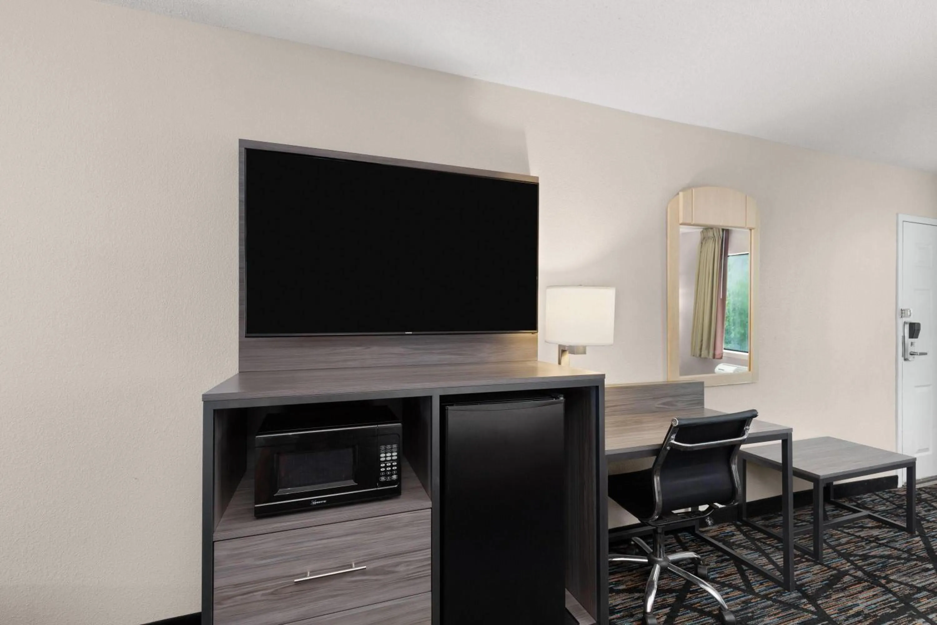 Photo of the whole room in Baymont by Wyndham Richburg - Chester Area