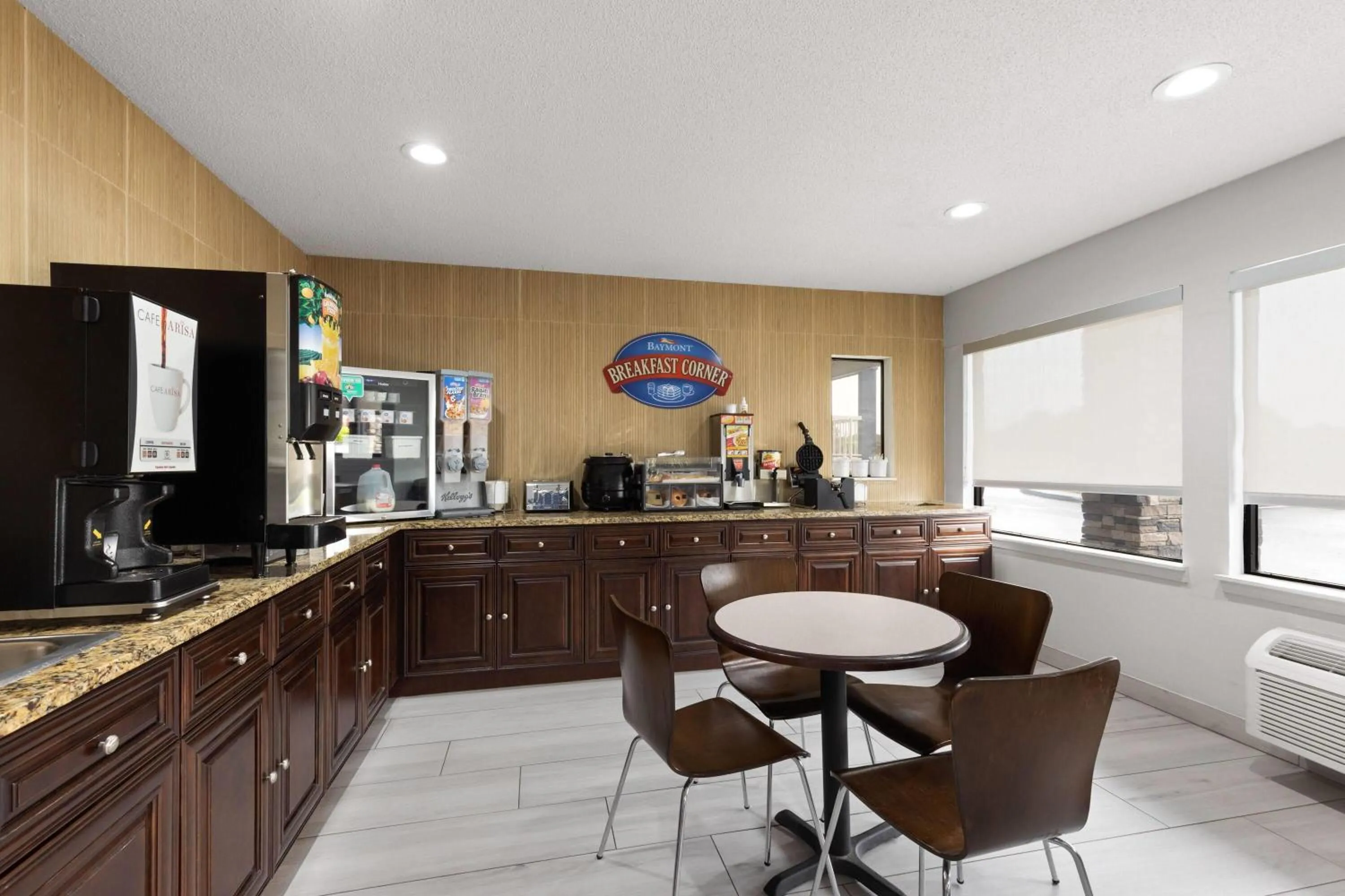 Breakfast in Baymont by Wyndham Richburg - Chester Area