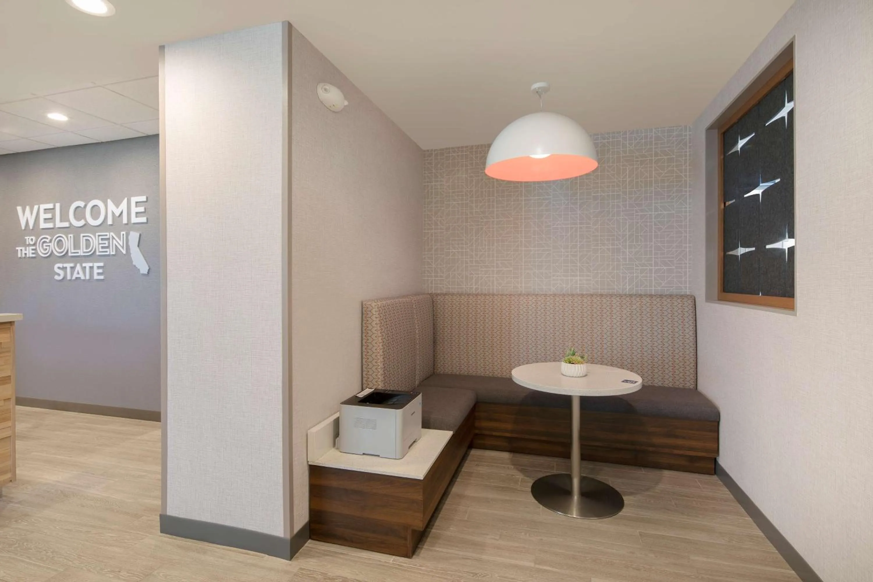 Meeting/conference room in Hampton Inn Santa Cruz West, Ca