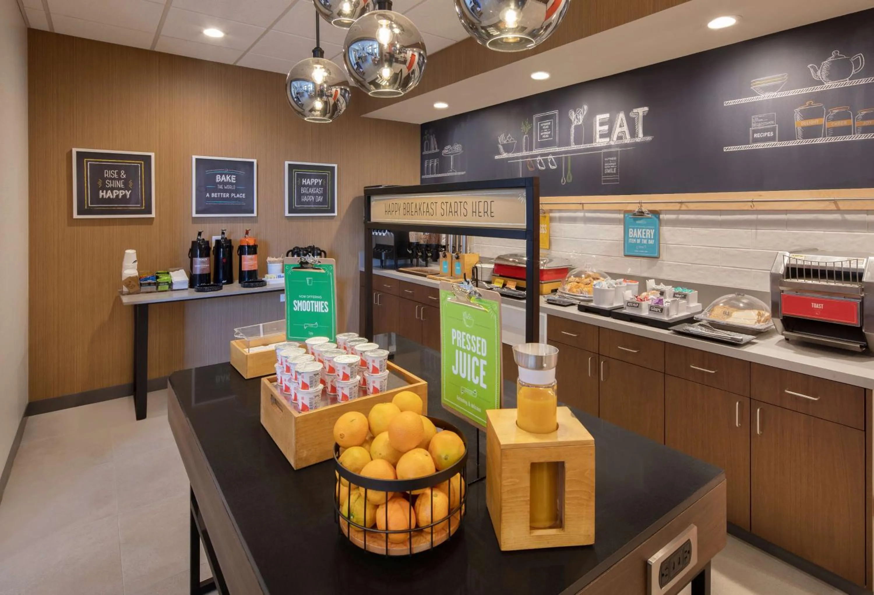 Breakfast in Hampton Inn Santa Cruz West, Ca