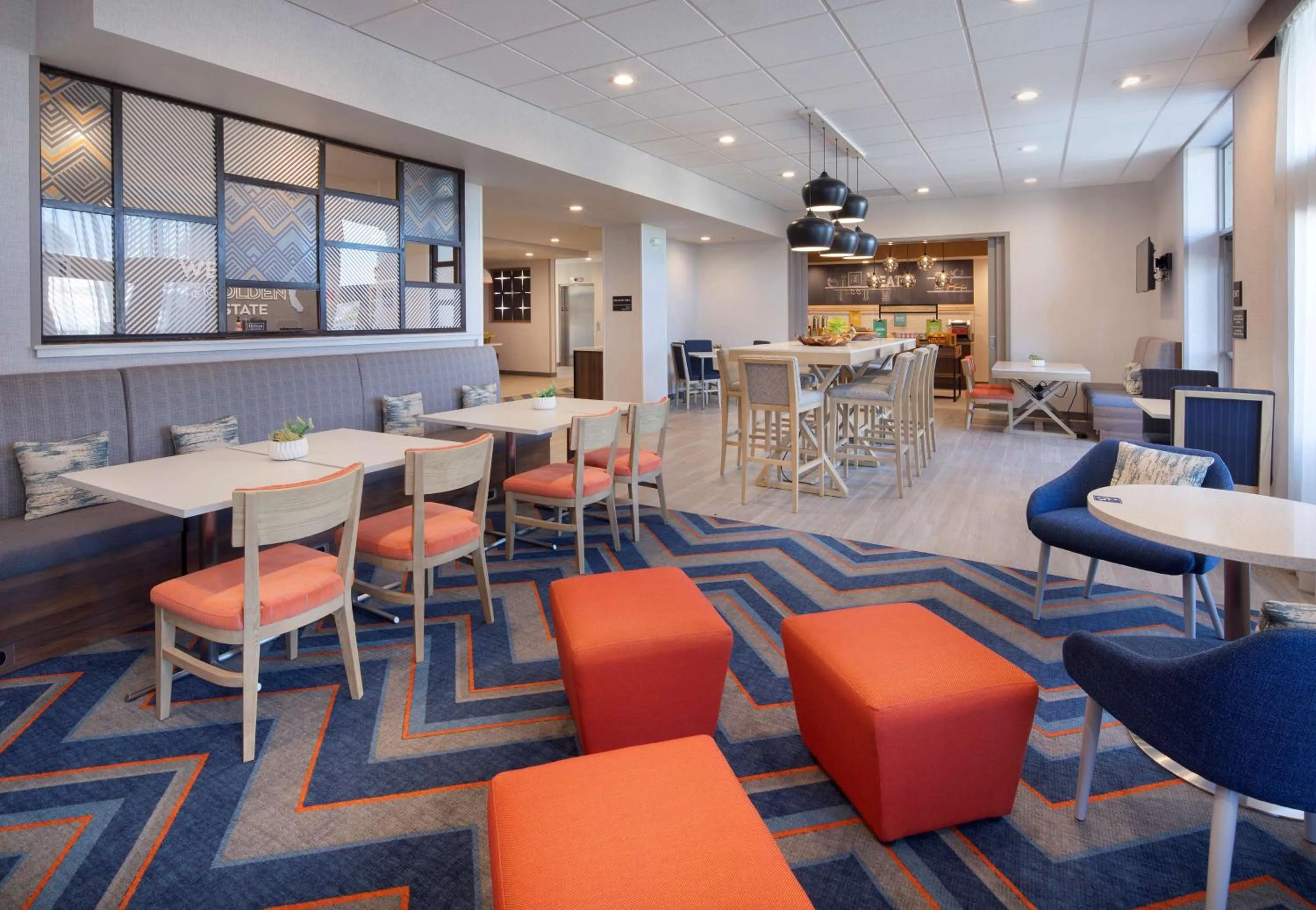 Breakfast in Hampton Inn Santa Cruz West, Ca