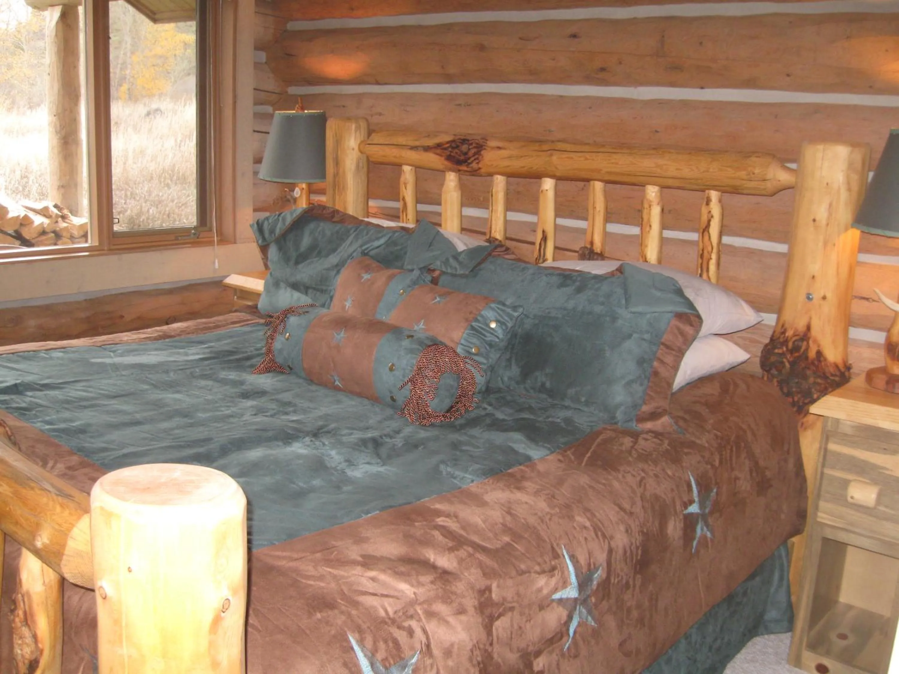 Bed in Rye Creek Lodge