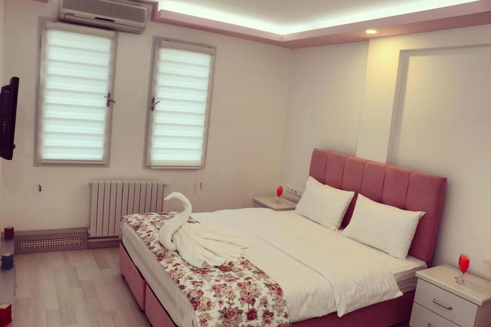 Bed in ECS Suw Hotel