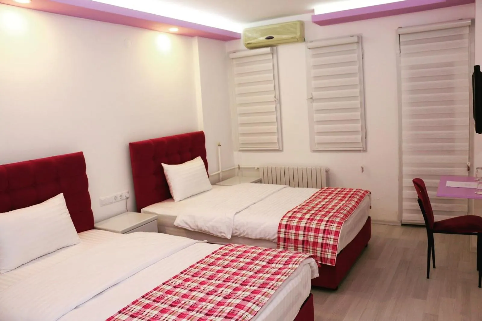 Bed in ECS Suw Hotel