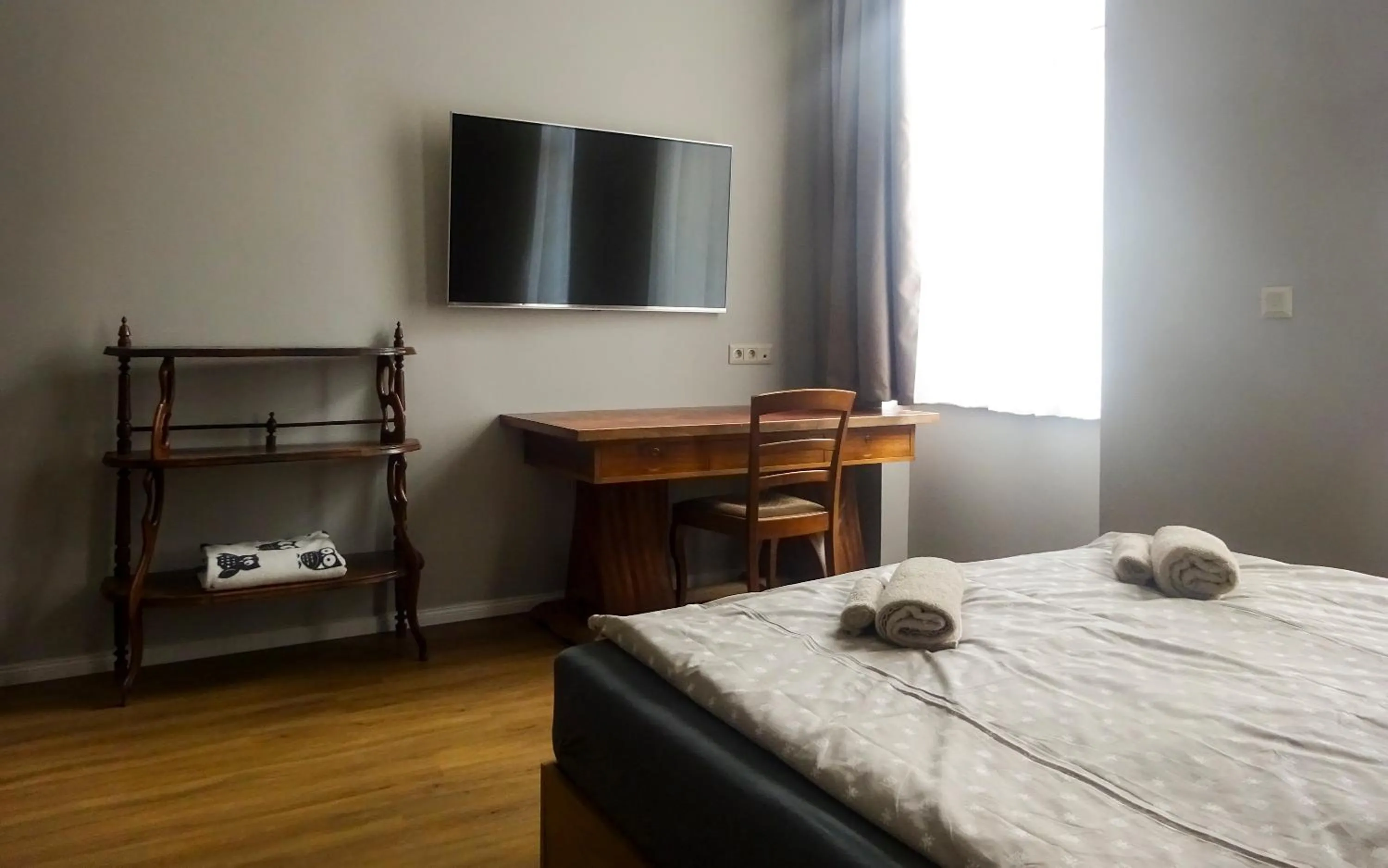 TV and multimedia, Bed in Corvin Point Rooms and Apartments