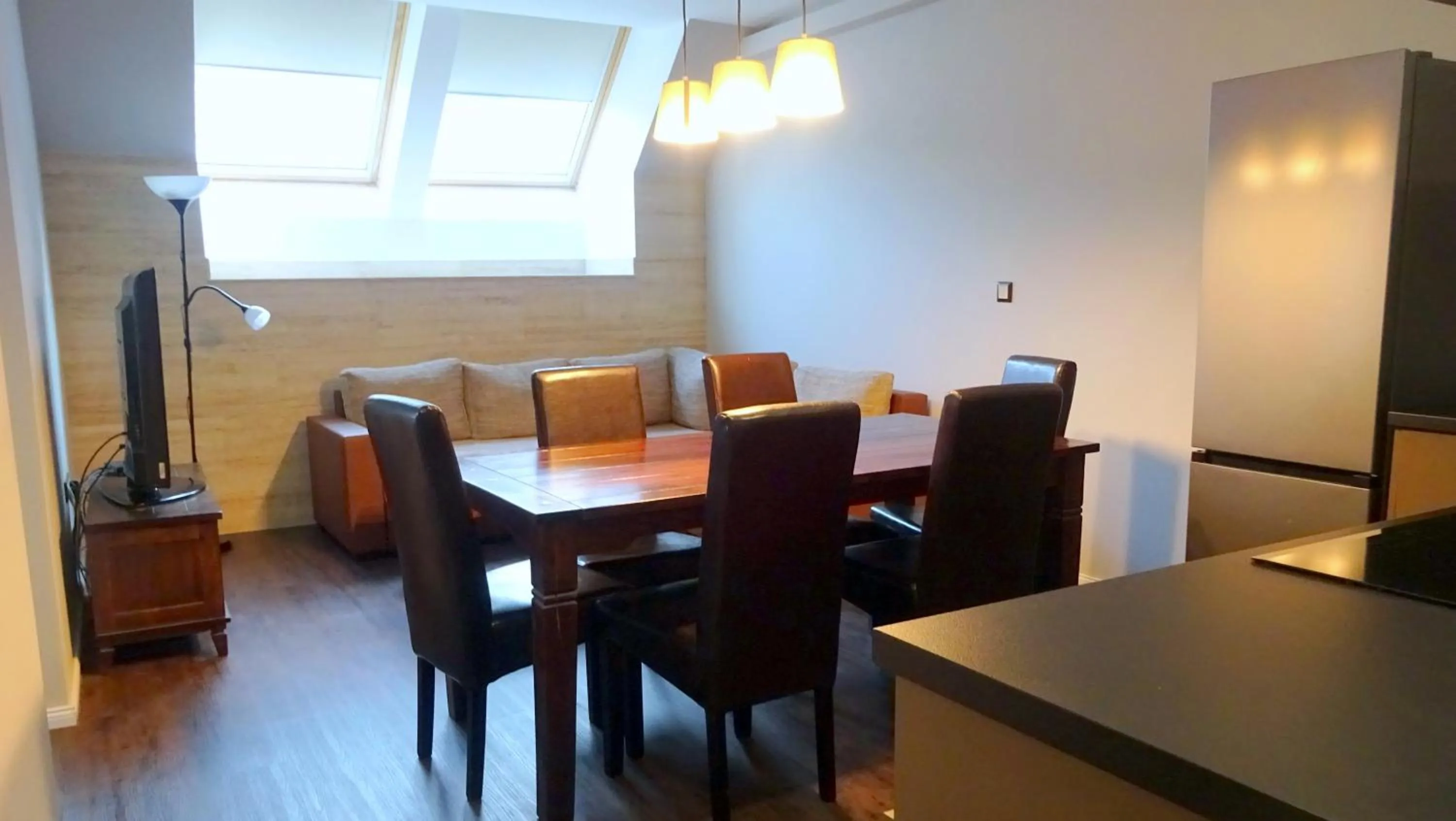 TV and multimedia in Corvin Point Rooms and Apartments