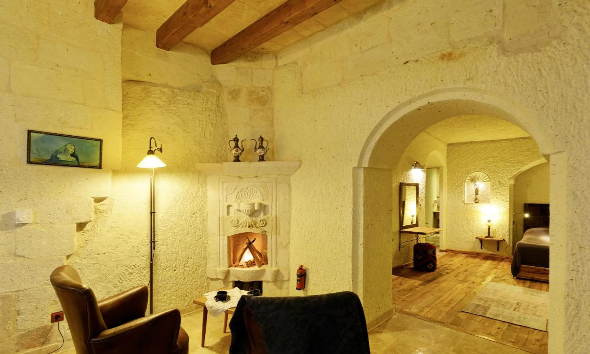 Massage in Seki Cave Suites