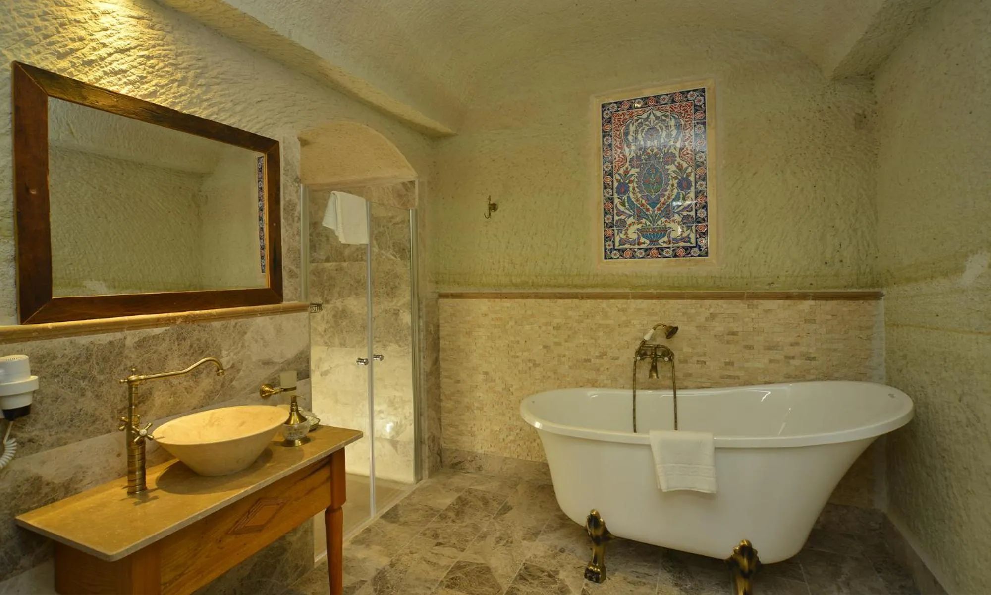 Bathroom in Seki Cave Suites