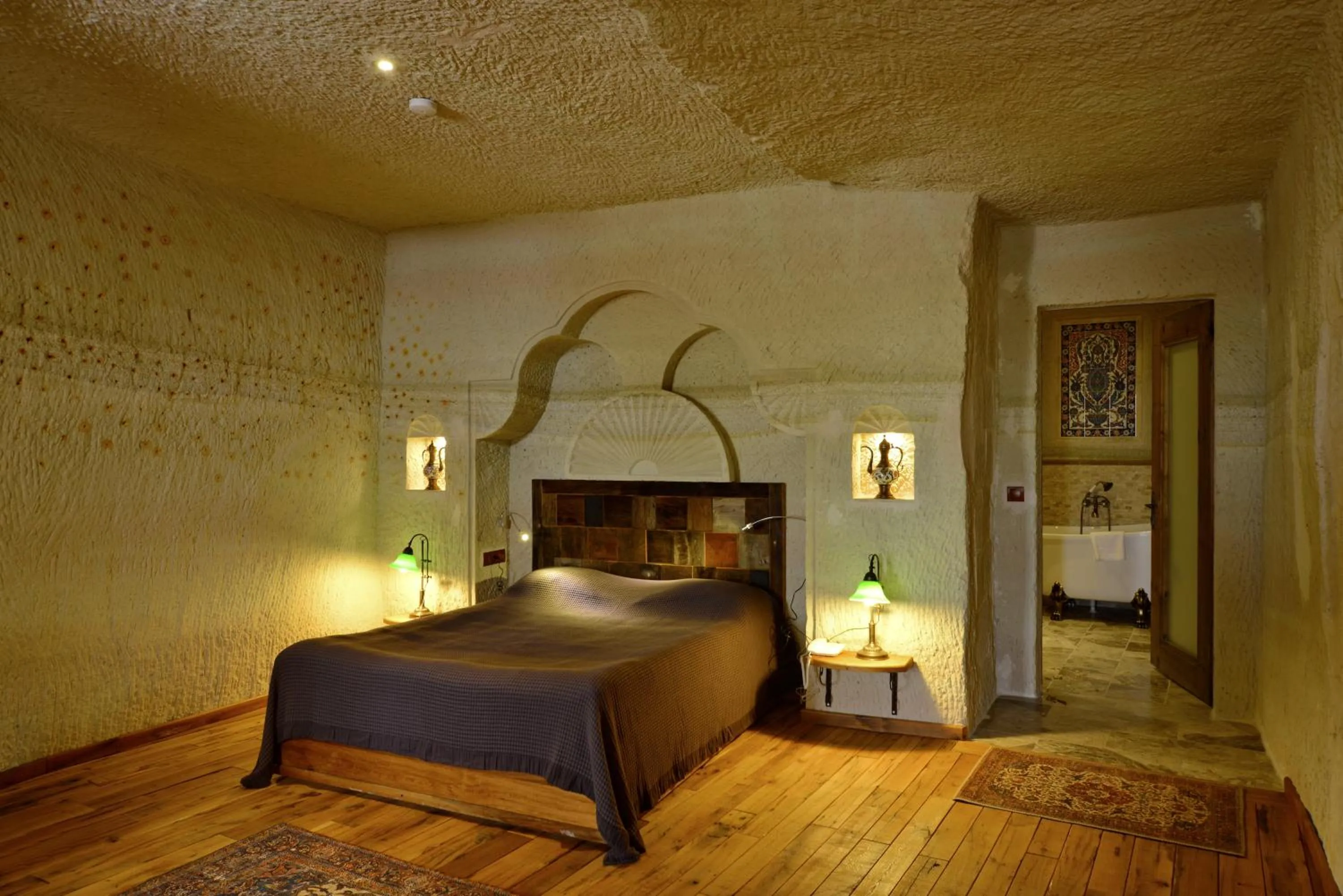 Bedroom, Bed in Seki Cave Suites