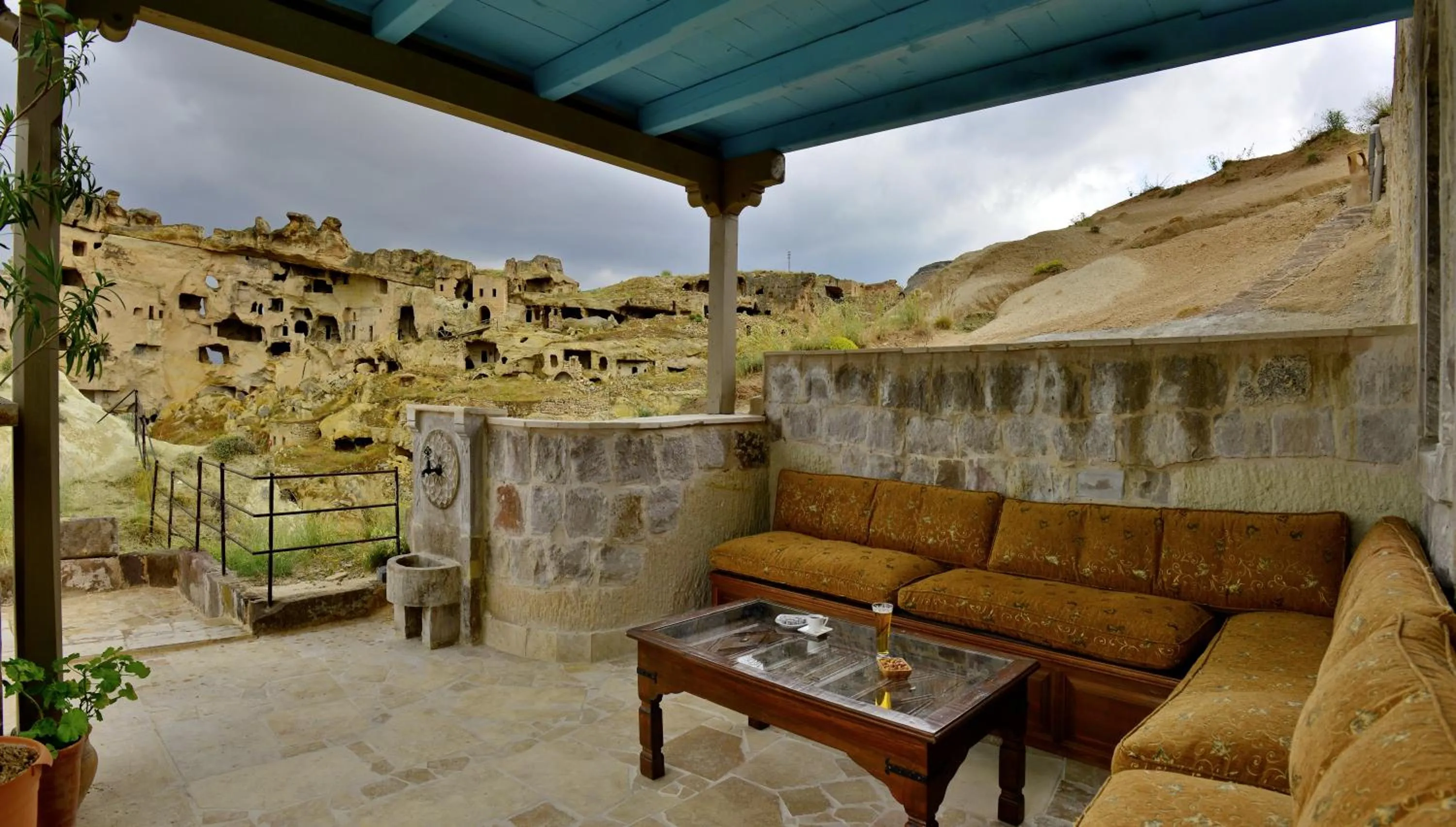 Patio in Seki Cave Suites