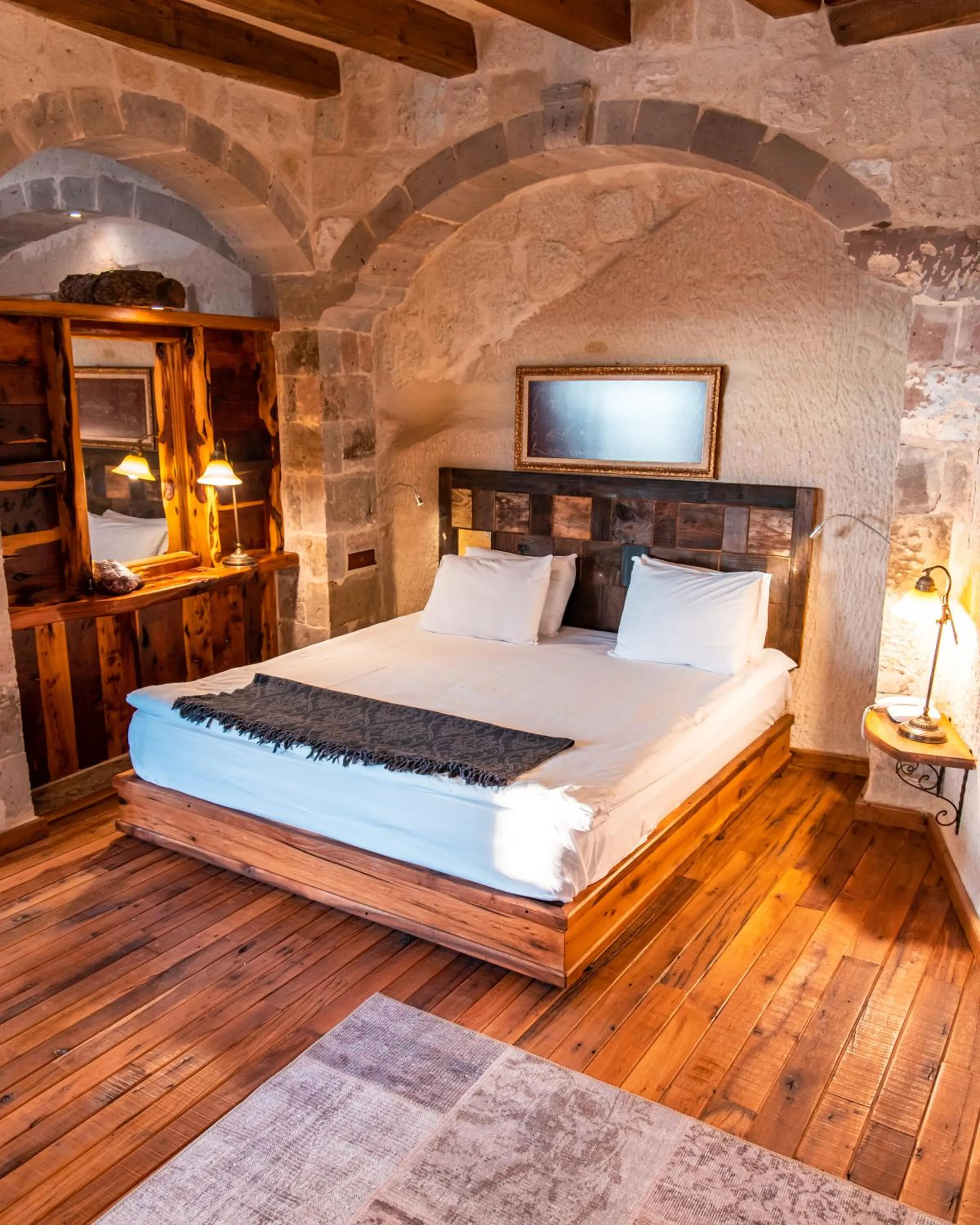 Bedroom, Bed in Seki Cave Suites