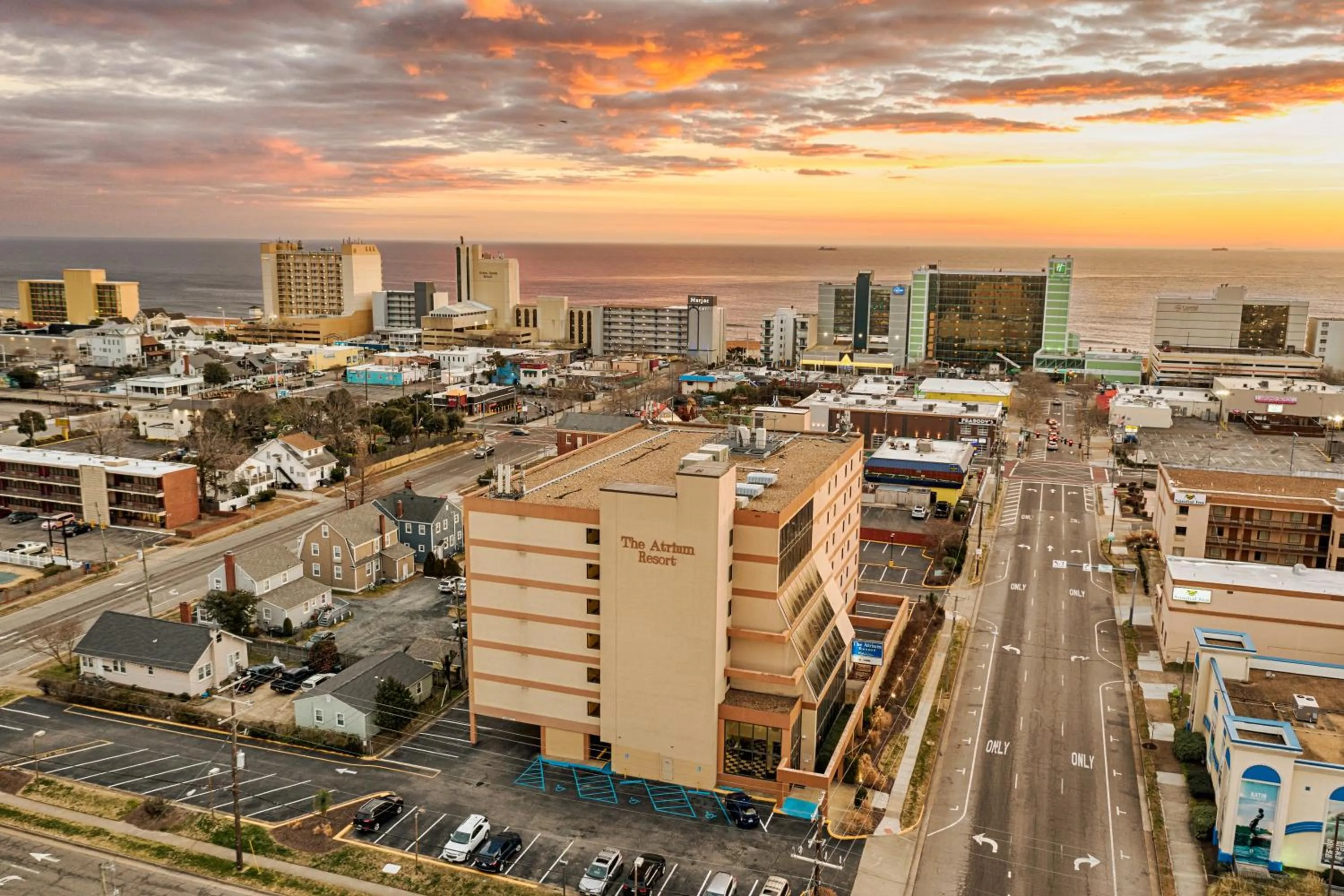 Property building in The Atrium Resort, Virginia Beach by Vacatia