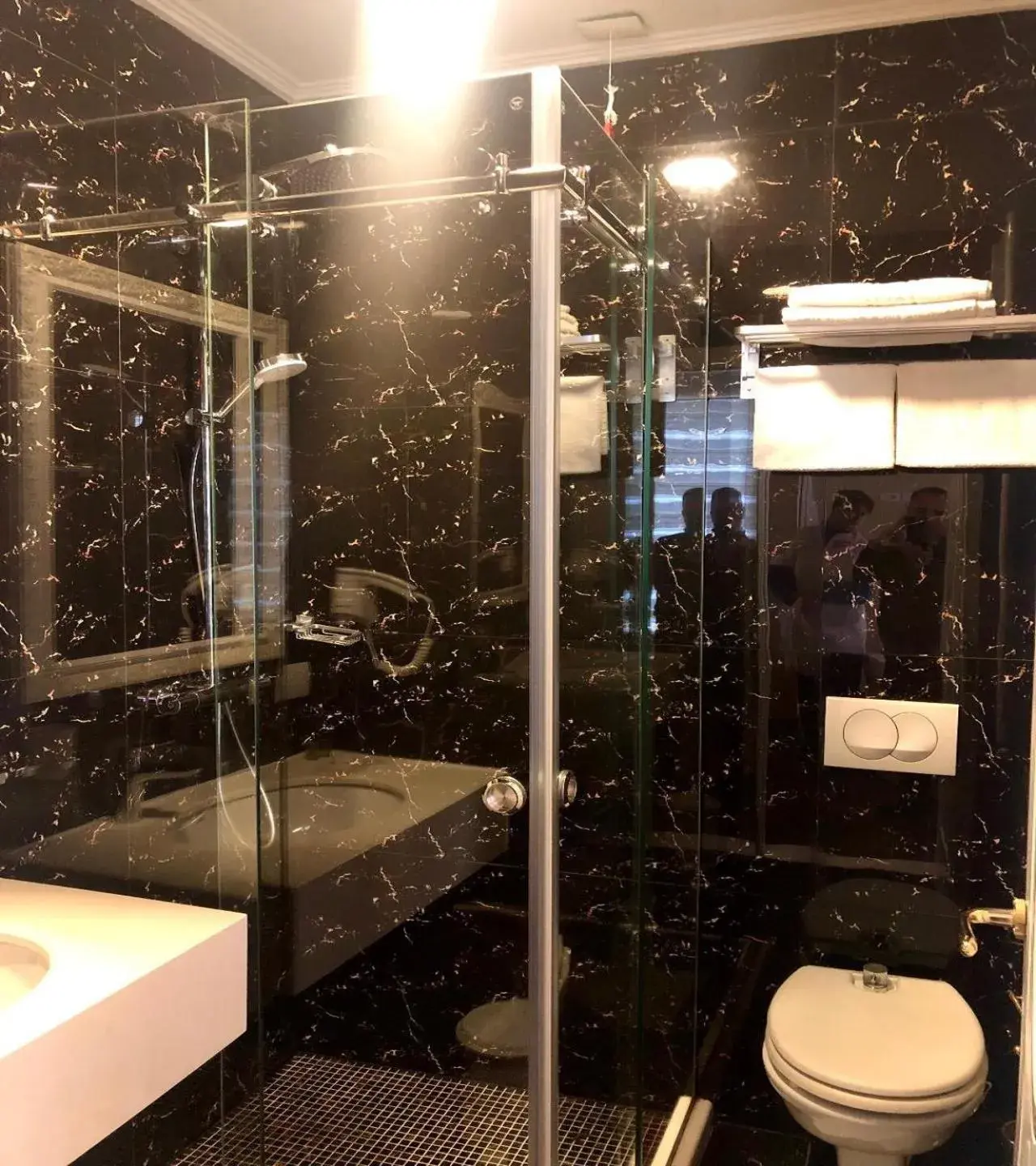 Junior Suite - single occupancy in Hotel Empire Albania Junior Suite - single occupancy in Hotel Empire Albania