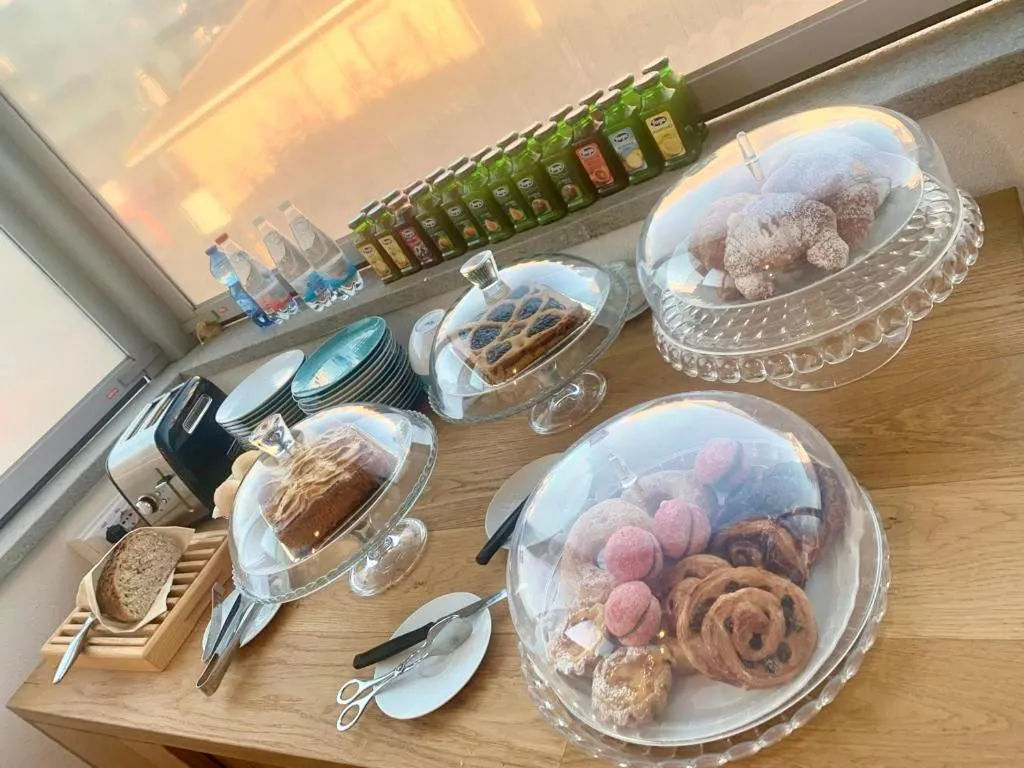 Food and drinks in nautilus b&b suite design