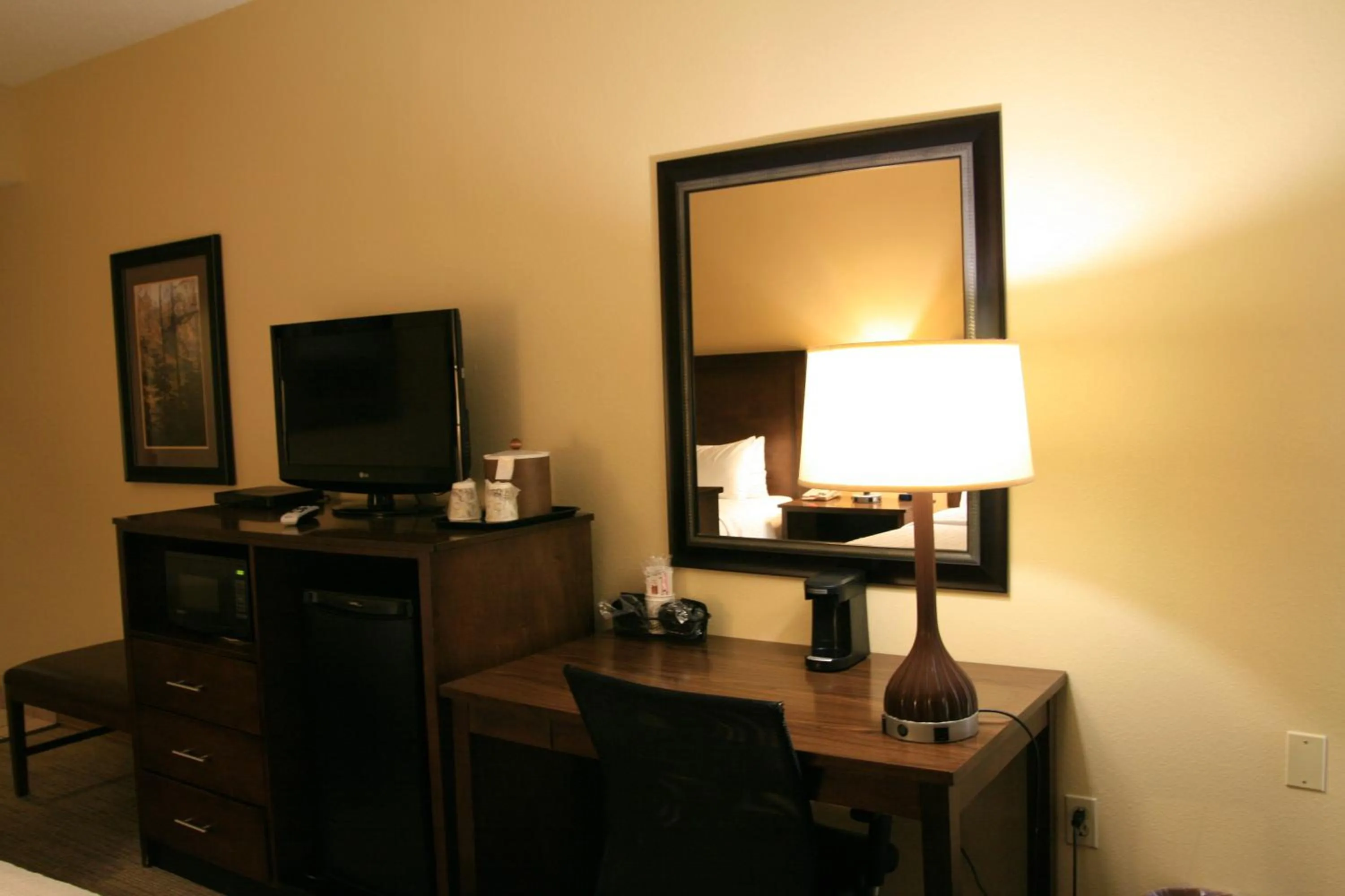 TV and multimedia in Cherokee Inn