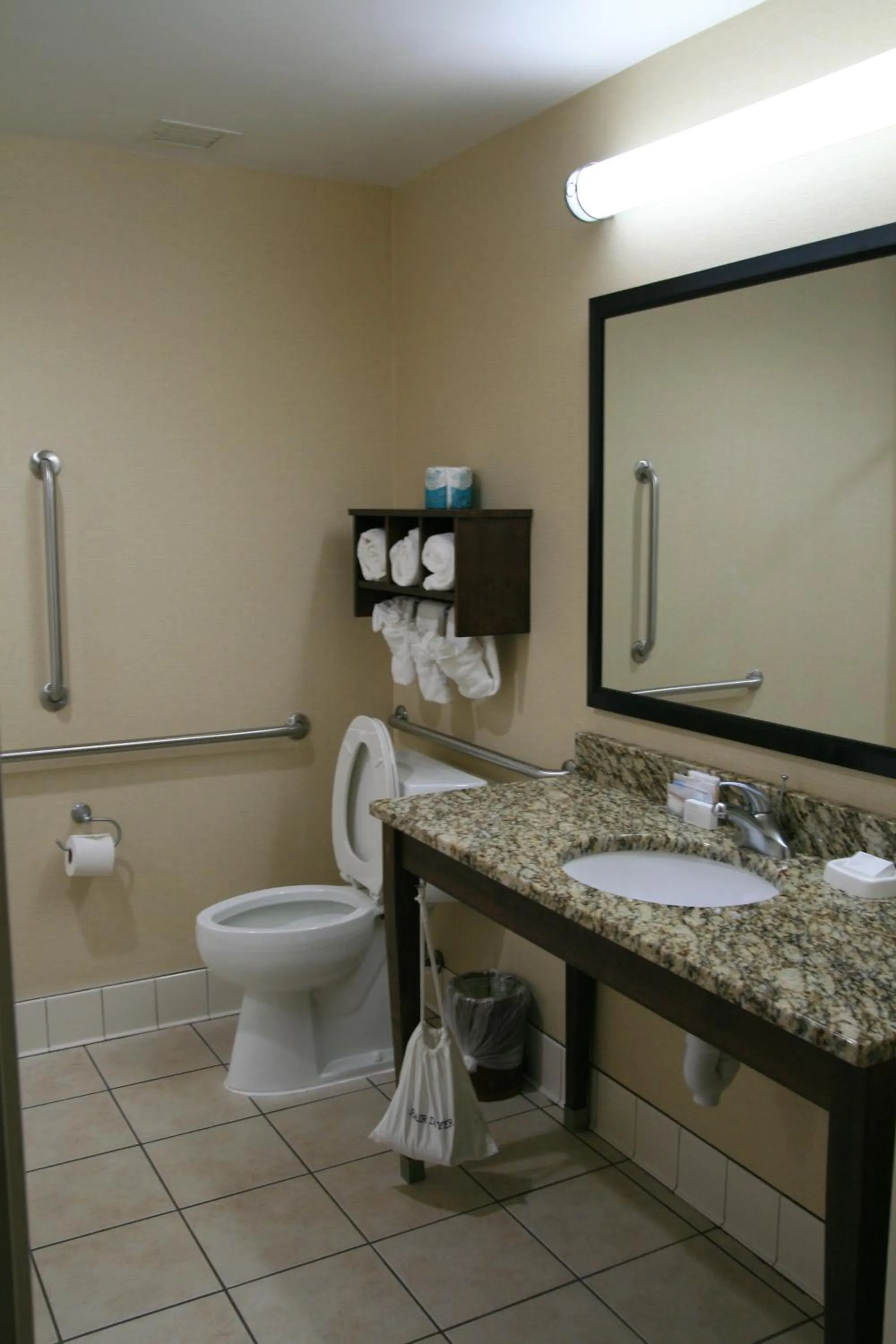 Bathroom in Cherokee Inn