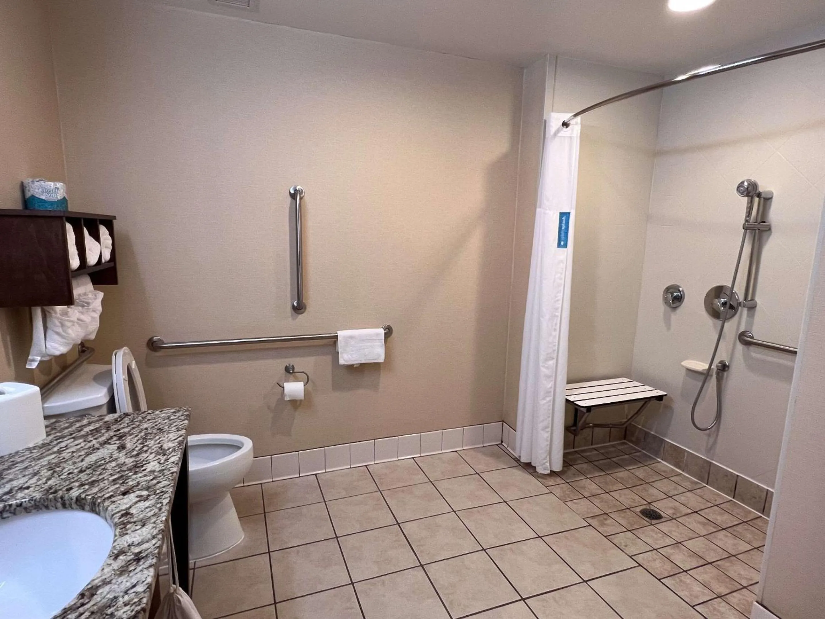 Bedroom in Cherokee Inn