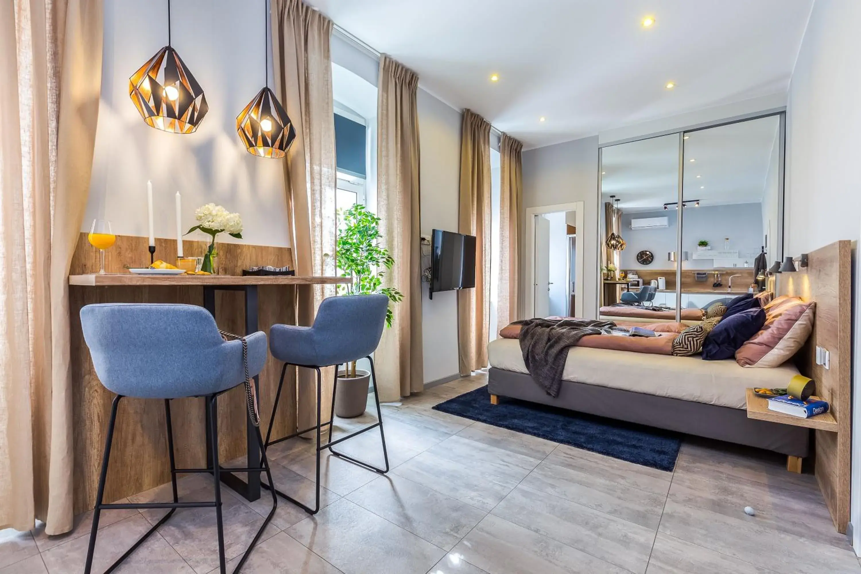 Number 1 Deluxe Apartments Number 1 Deluxe Apartments