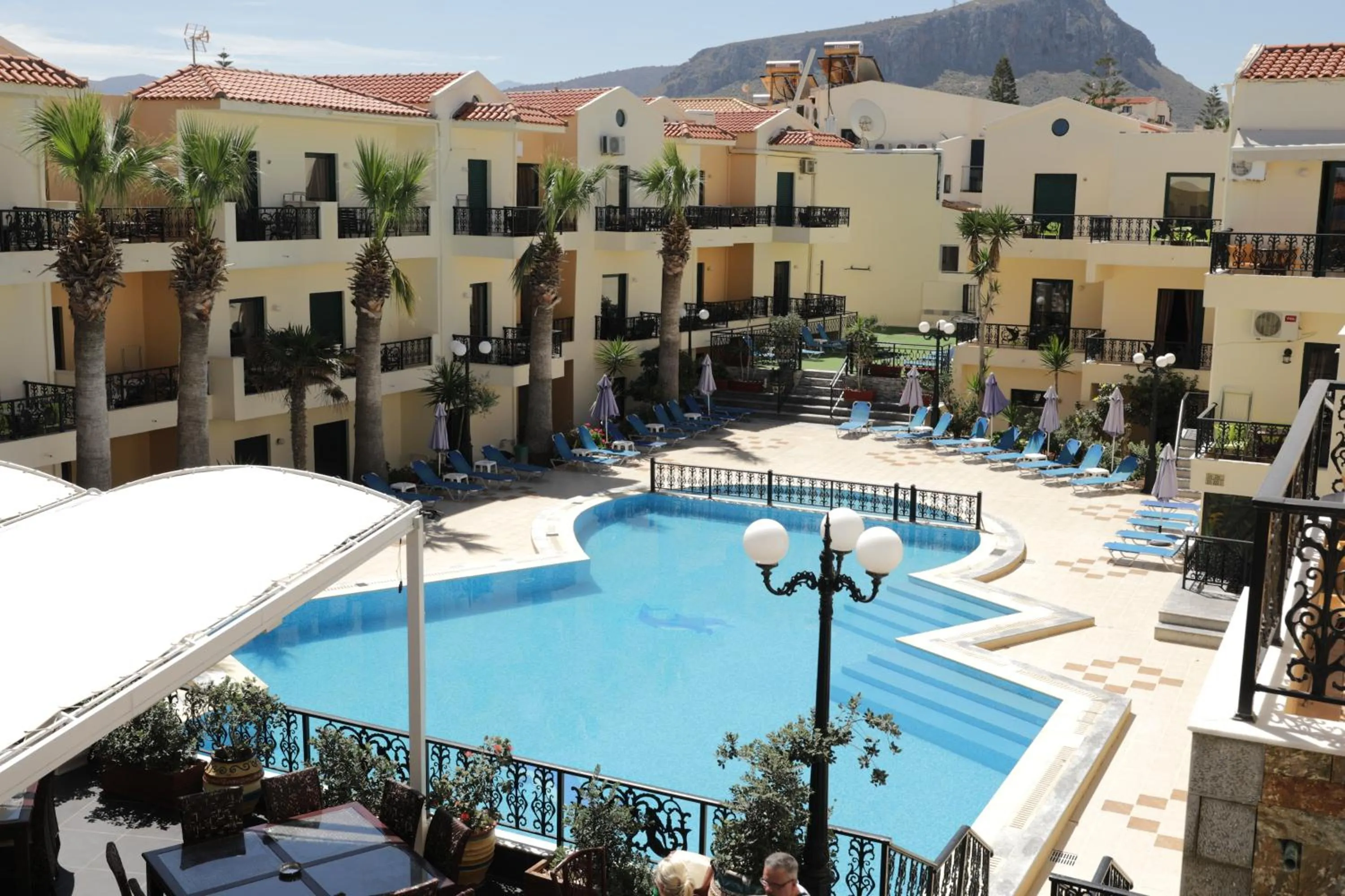 Property building in Diogenis Blue Palace