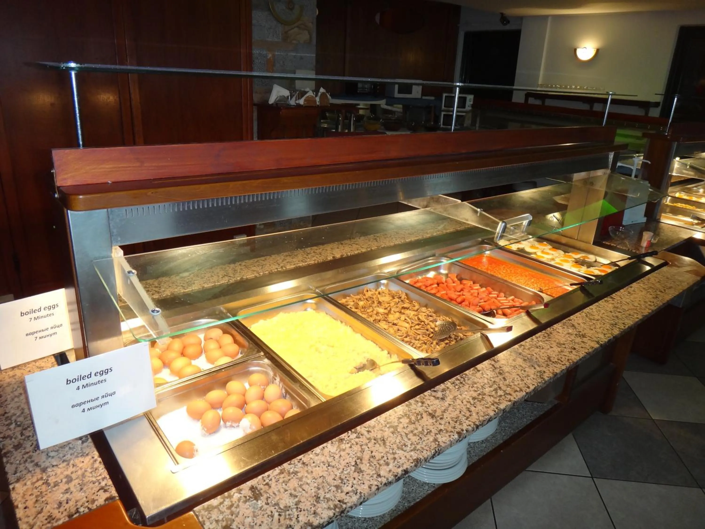 Food and drinks in Diogenis Blue Palace