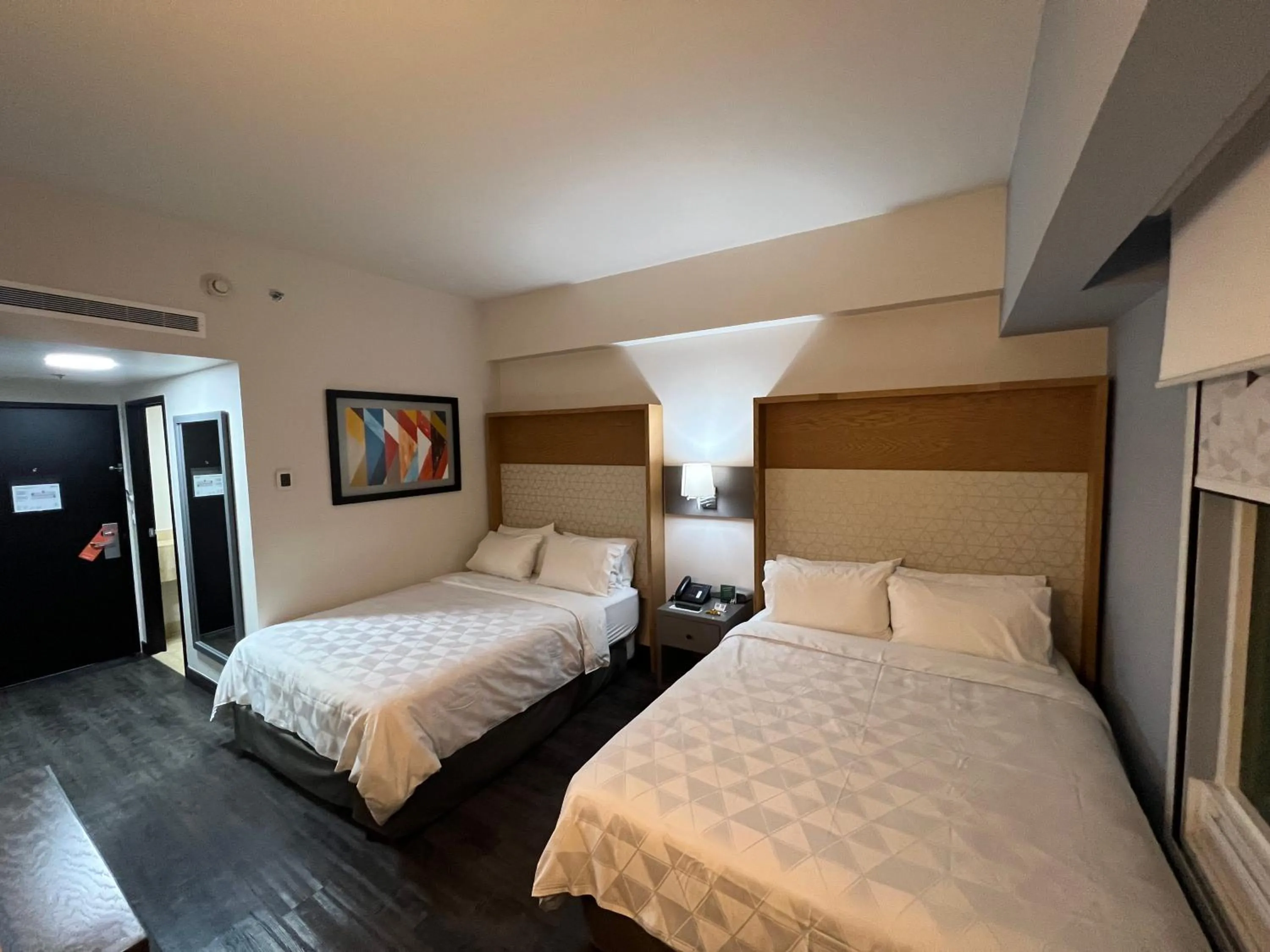 Photo of the whole room, Bed in Holiday Inn Uruapan by IHG