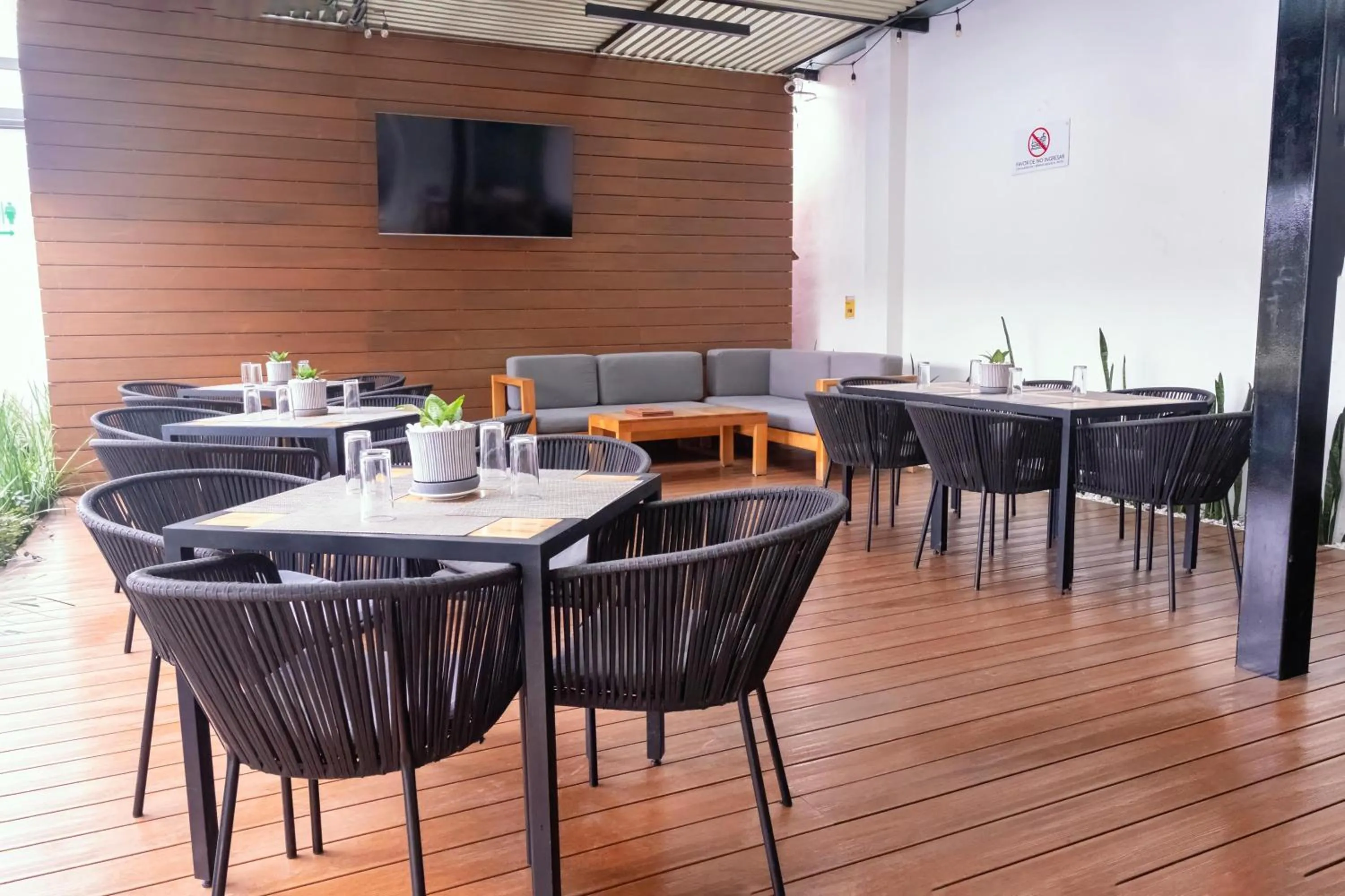 Restaurant/places to eat in Holiday Inn Uruapan by IHG