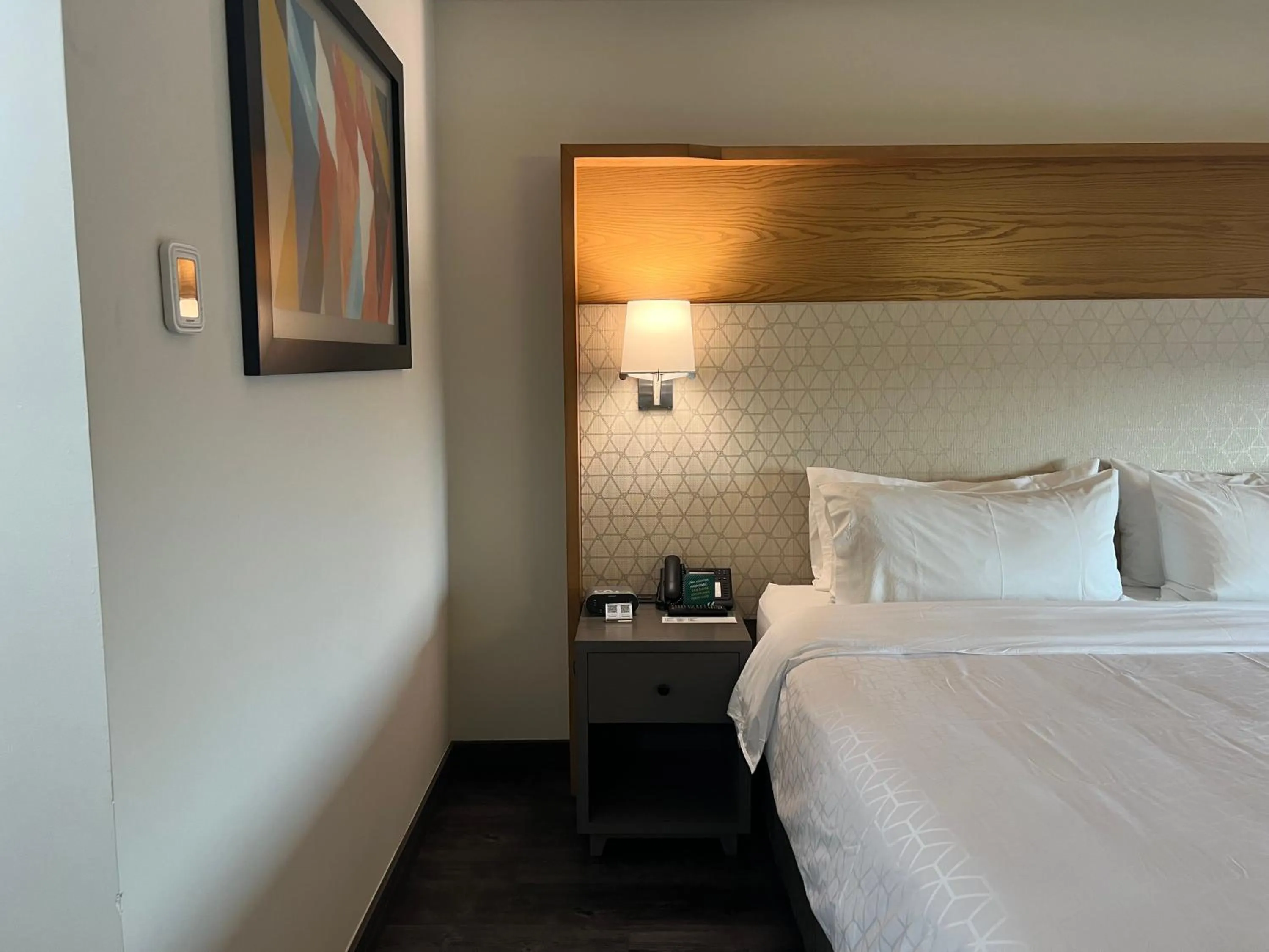 Photo of the whole room, Bed in Holiday Inn Uruapan by IHG