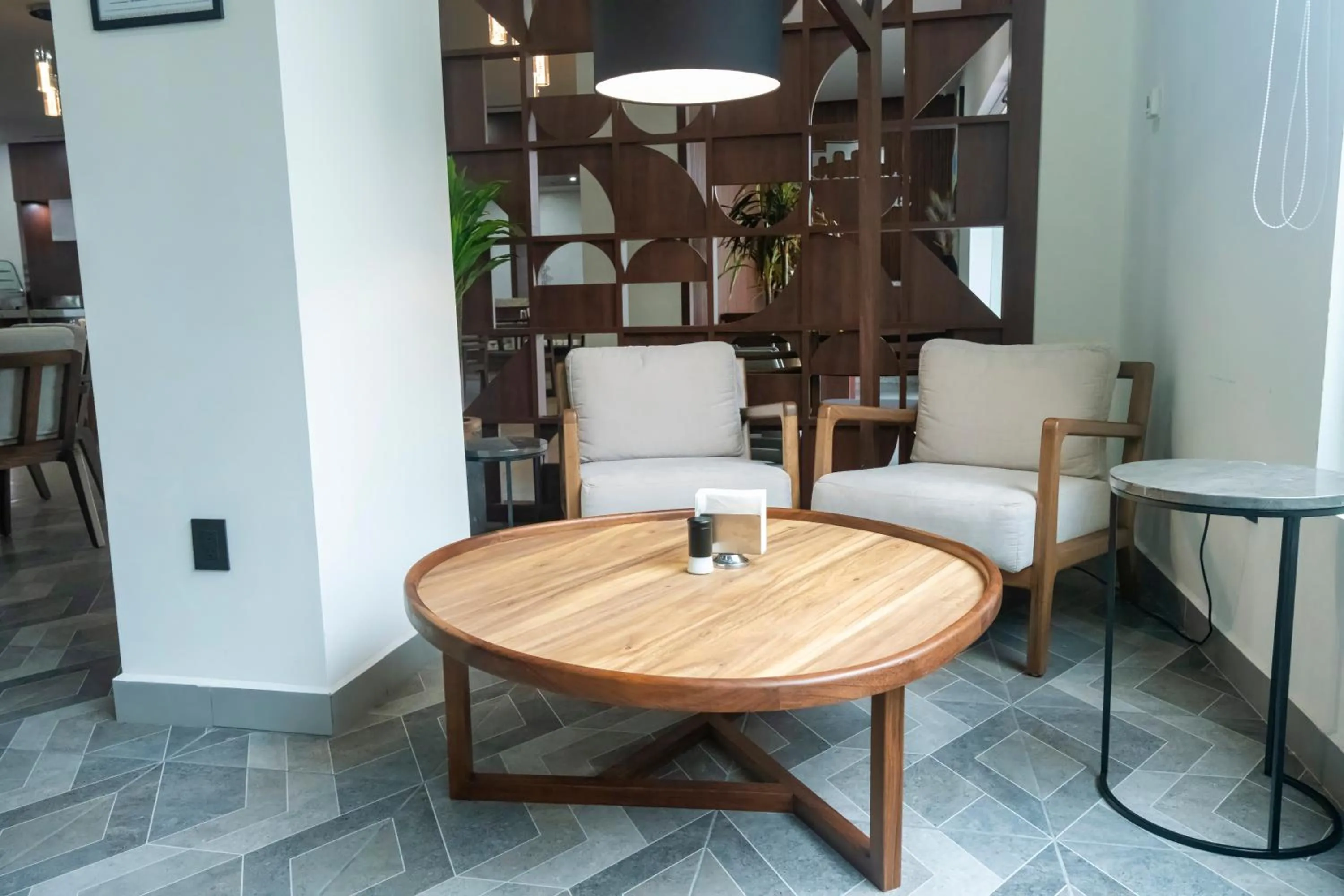 Living room in Holiday Inn Uruapan by IHG